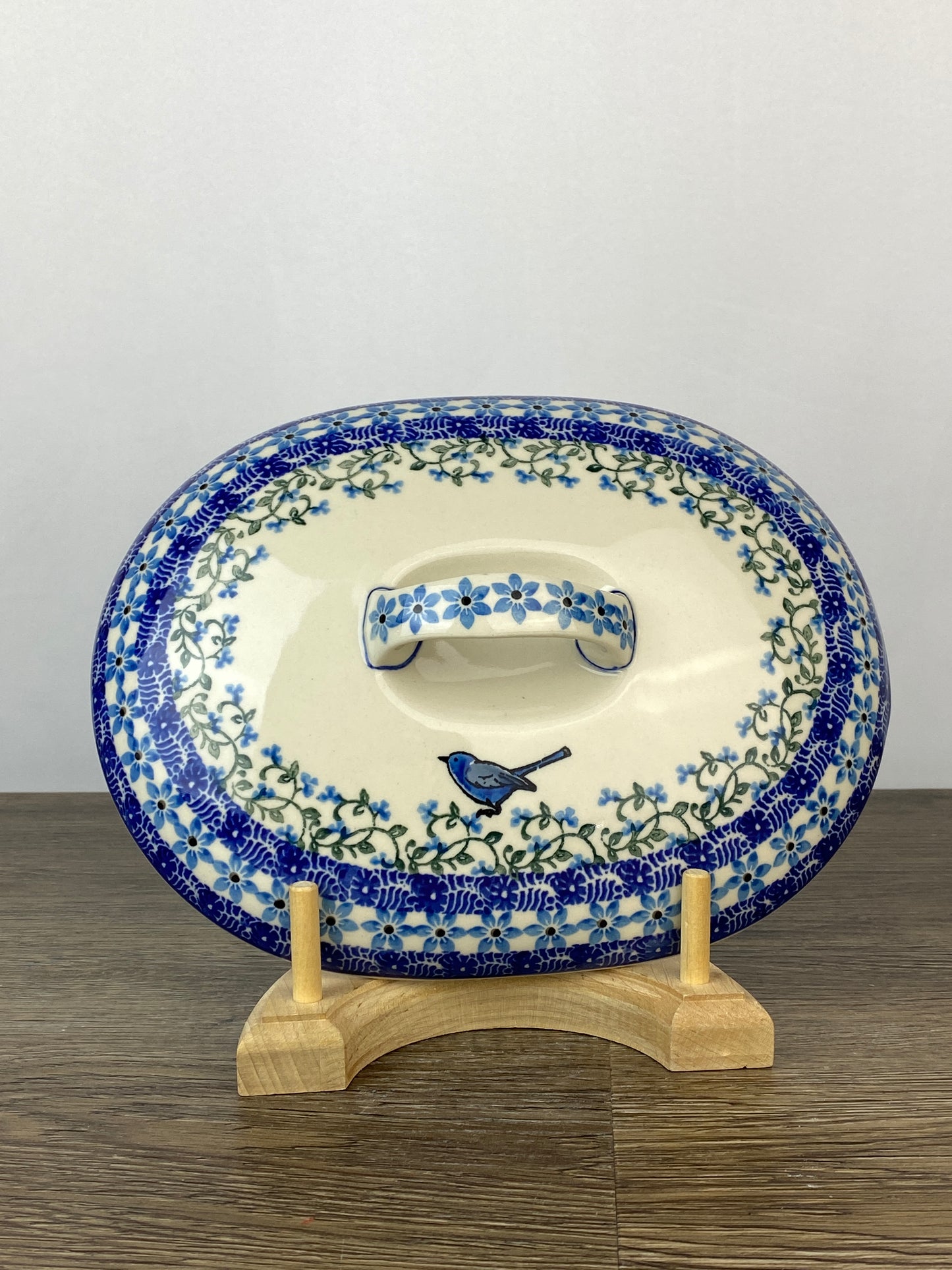 Covered Baker - Shape 617 - Pattern 1932