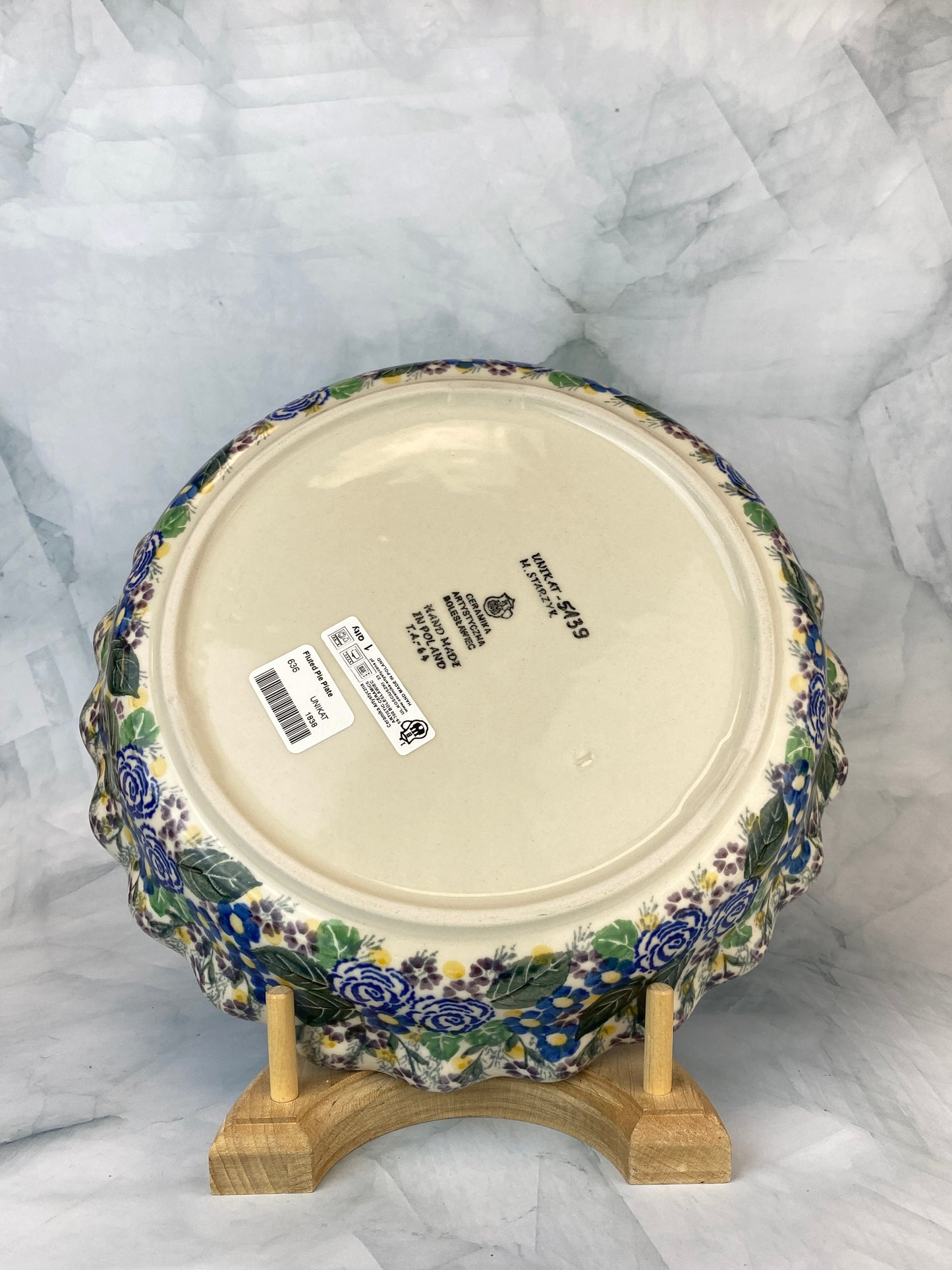SALE Ruffled Unikat Pie Plate / Round Baker - Shape 636 Pattern U5139