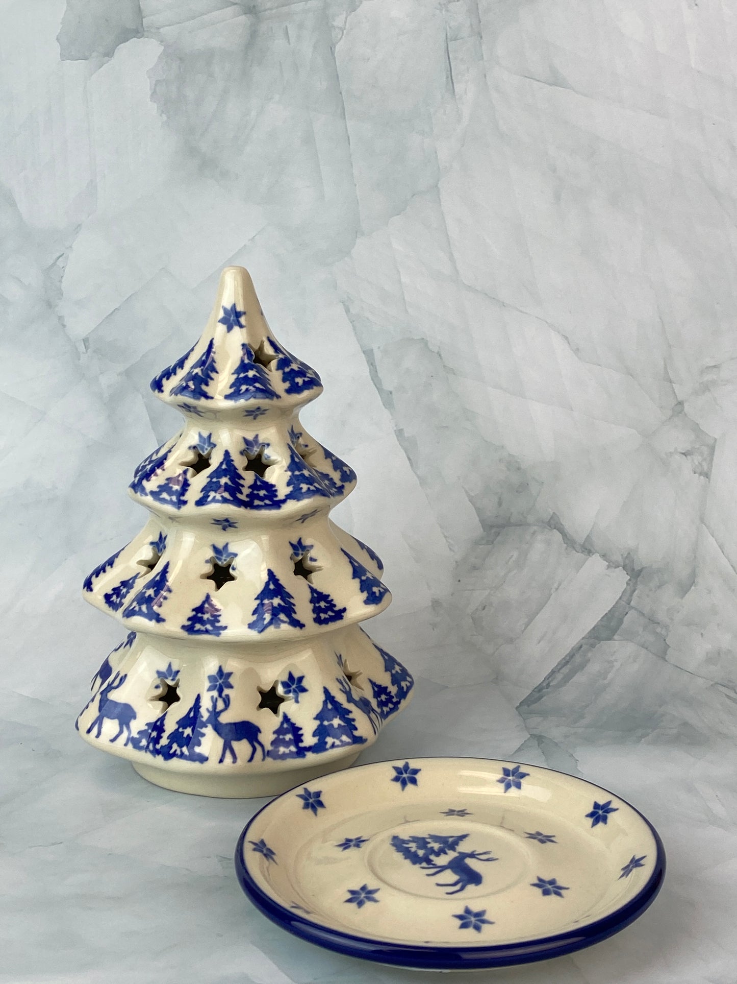 Medium Christmas Tree - Shape 513 - Pattern 1931