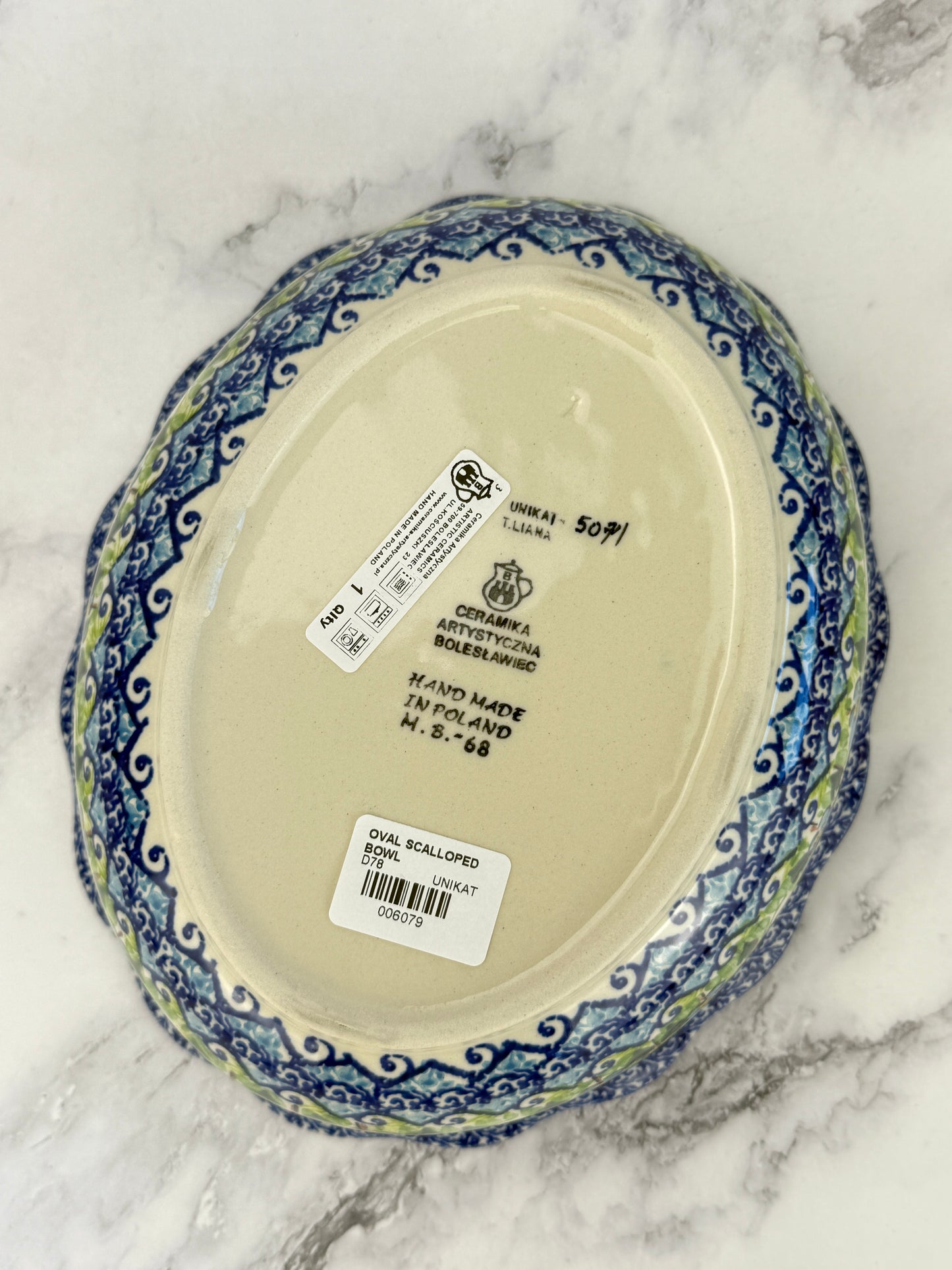 Scalloped Unikat Oval Bowl - Shape D78 - Pattern U5171