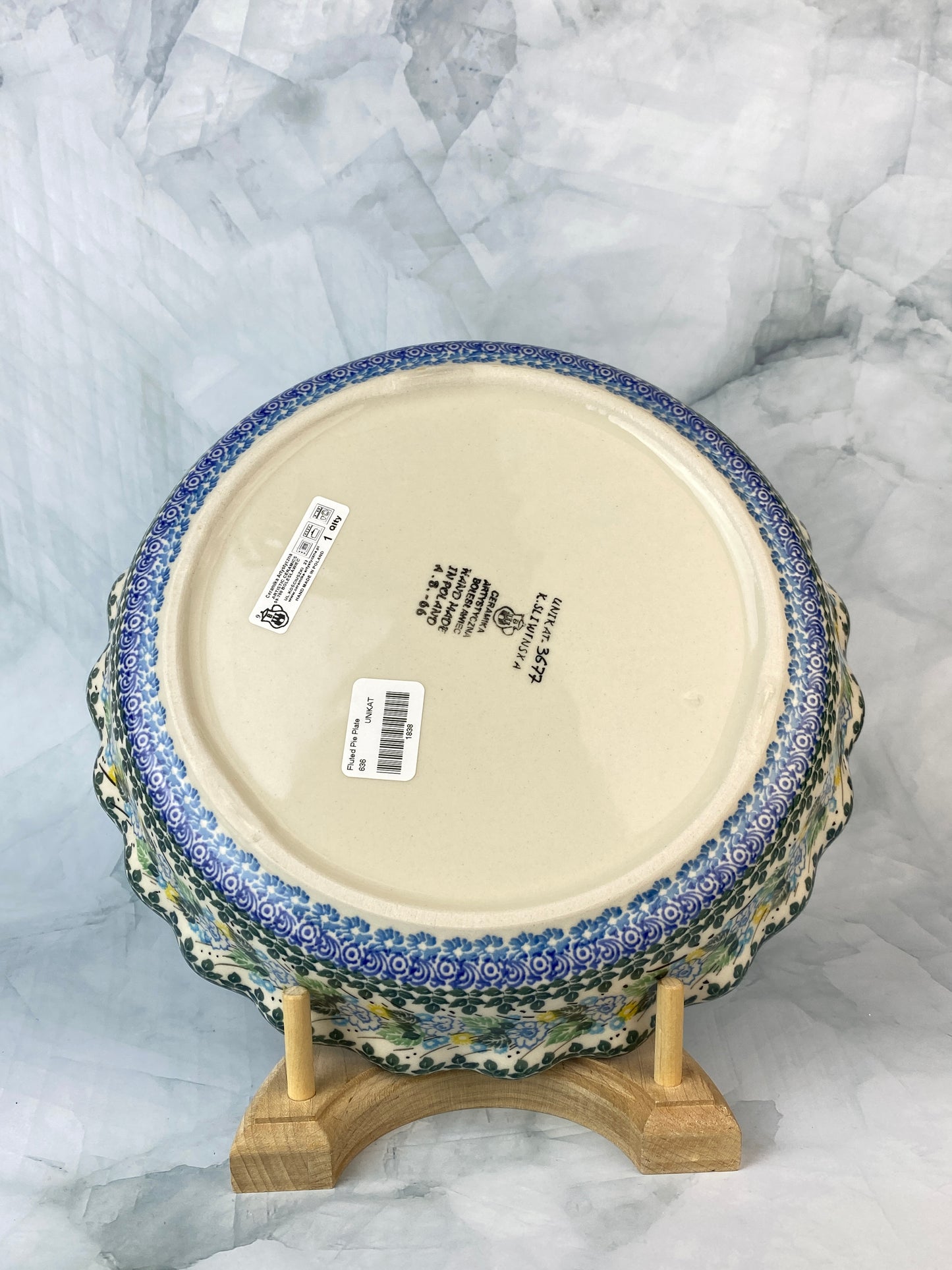 Ruffled Unikat Pie Plate / Round Baker - Shape 636 Pattern U3677