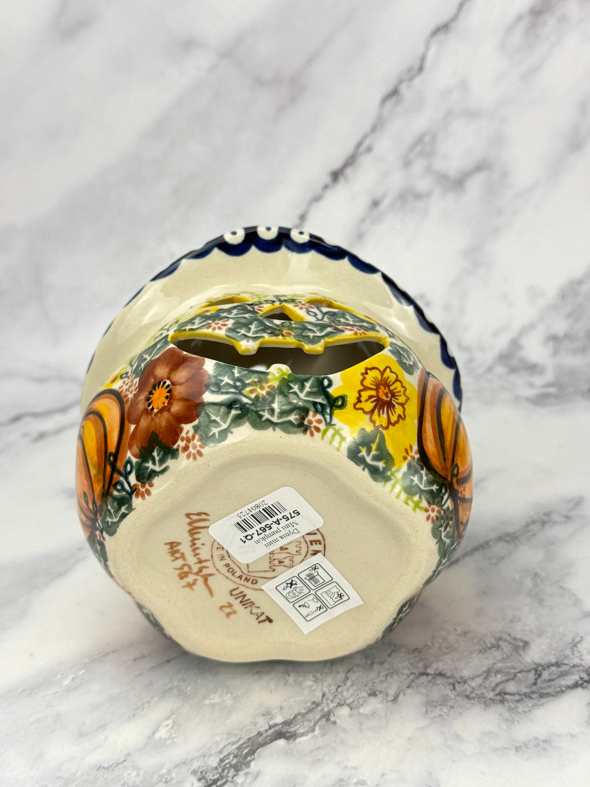 SALE Small Unikat Pumpkin With Hat - Pattern A567