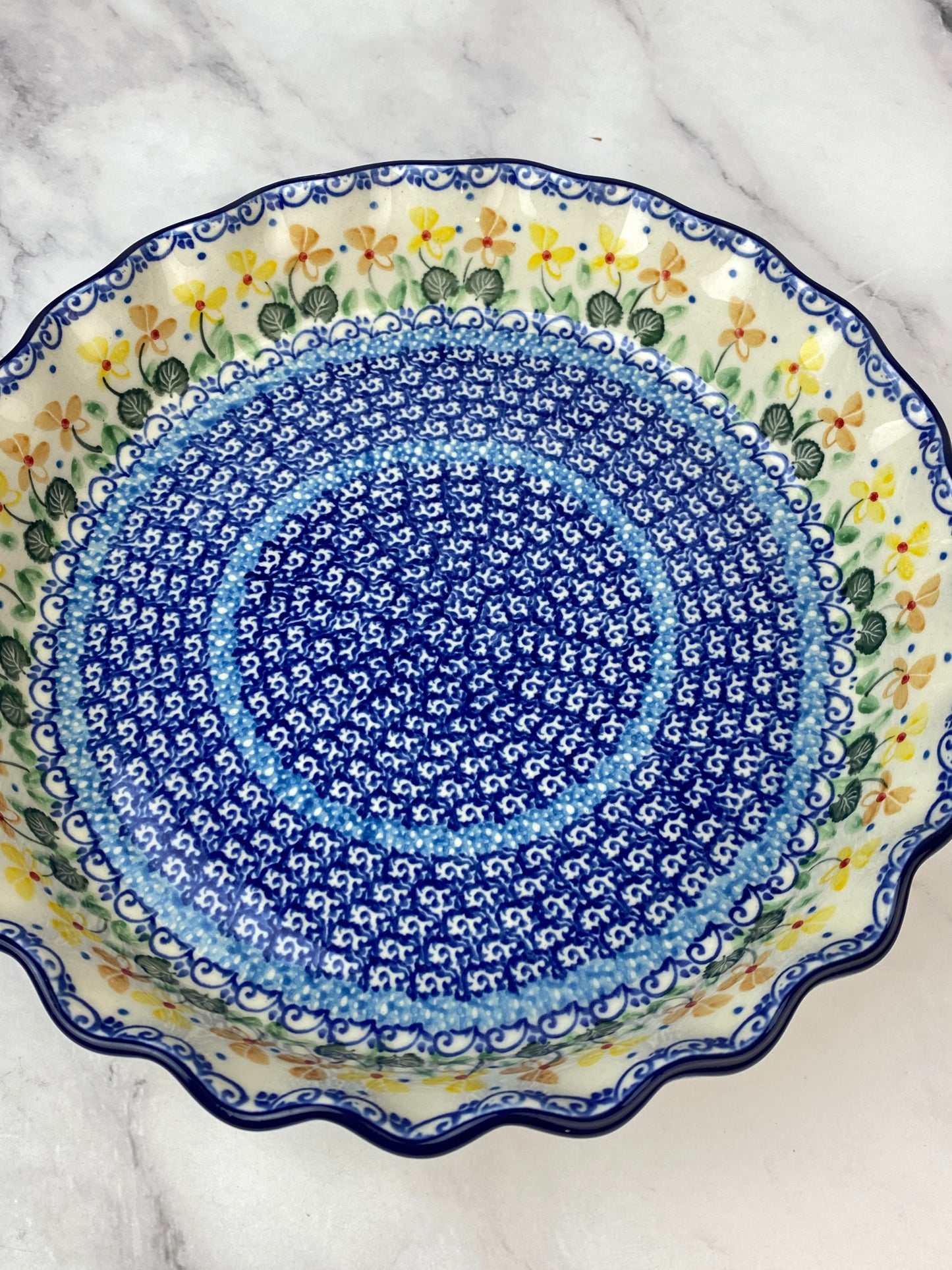 Ruffled Pie Plate / Round Baker - Shape 636 - Pattern 2753