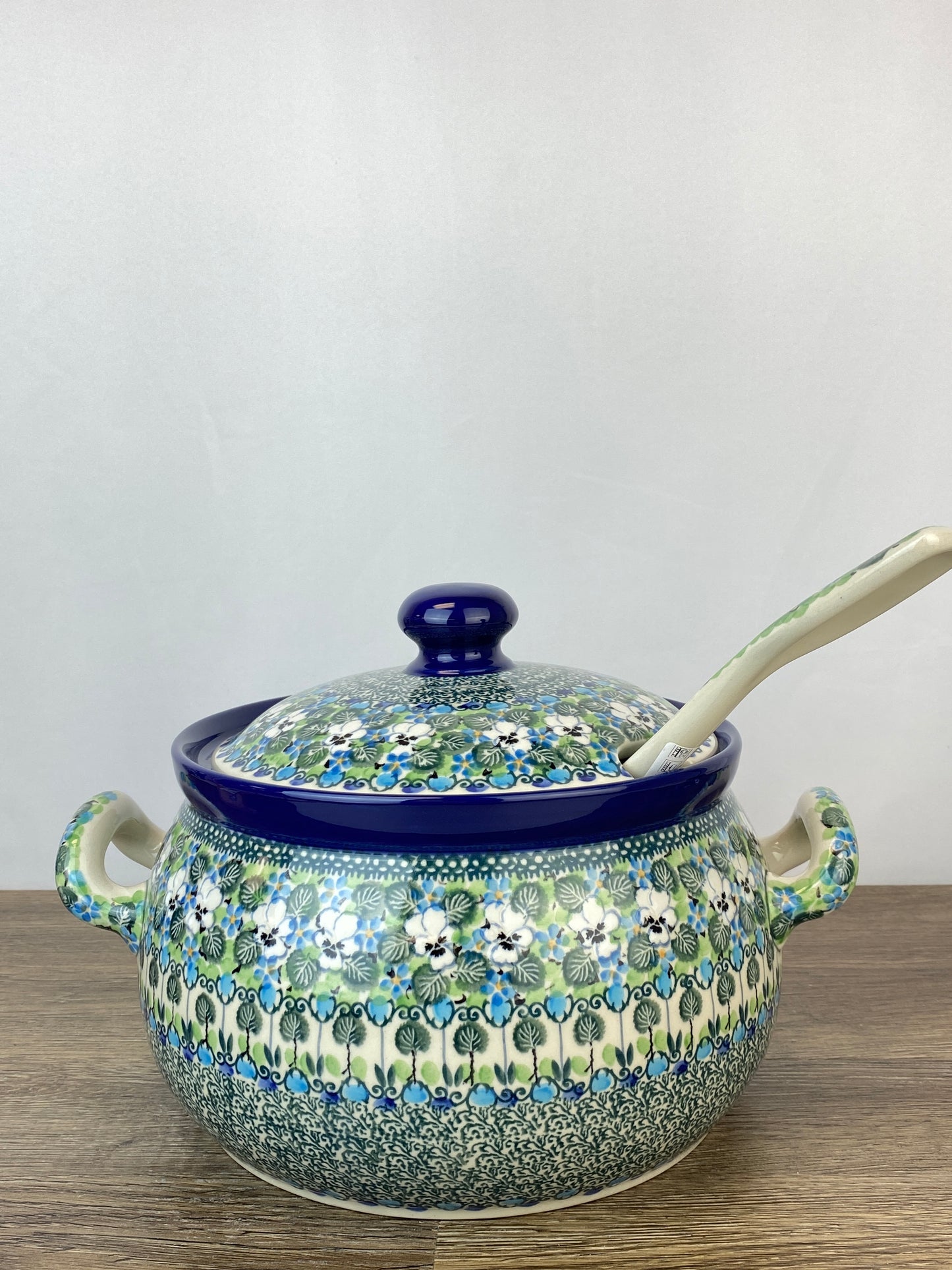 Unikat Soup Tureen and Ladle - Shapes 190 & 560 - Pattern U4795