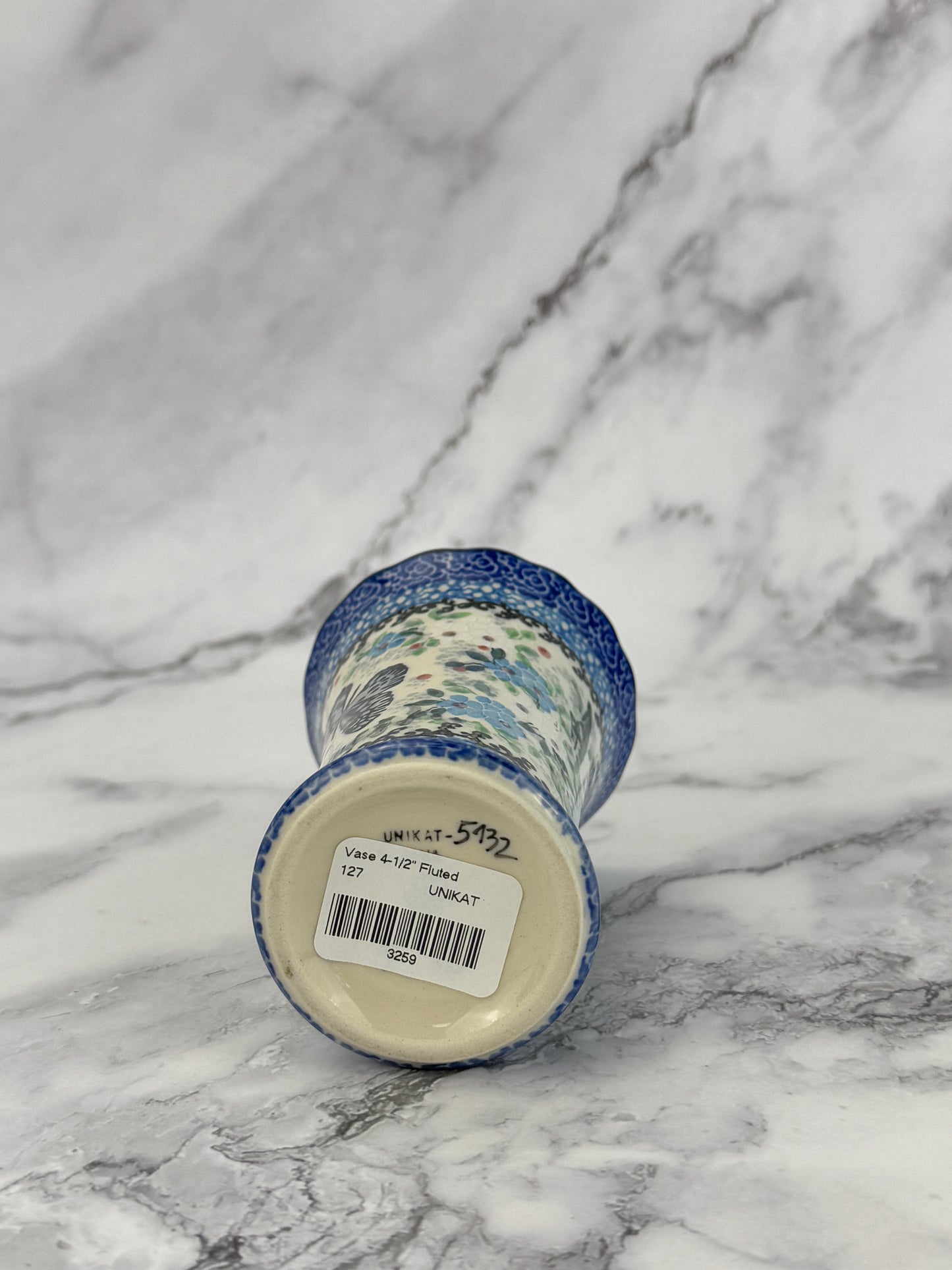 Ruffled Unikat Bud Vase - Shape 127 - Pattern U5132