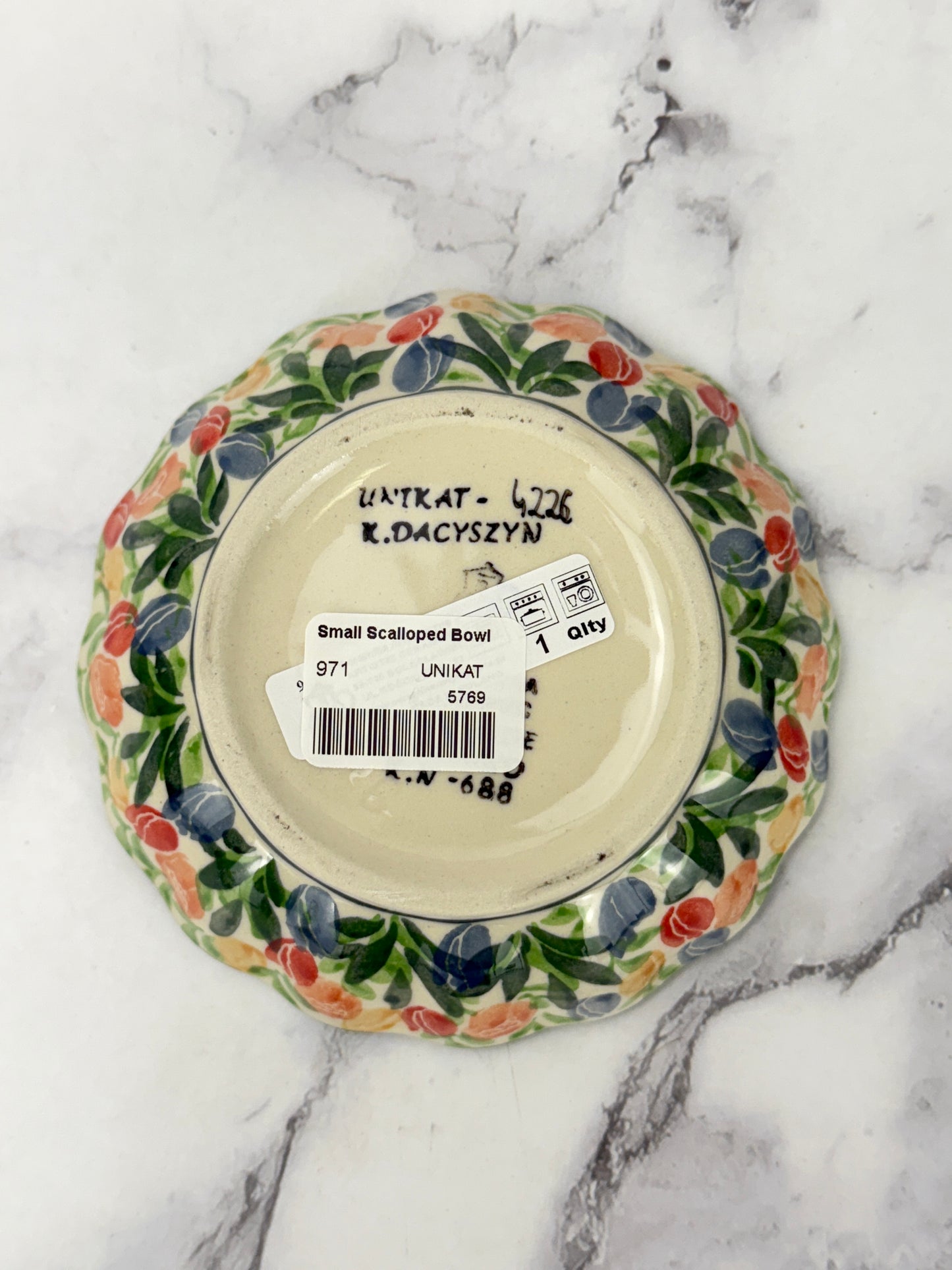 Unikat Small Scalloped Bowl - Shape 971 - Pattern U4226