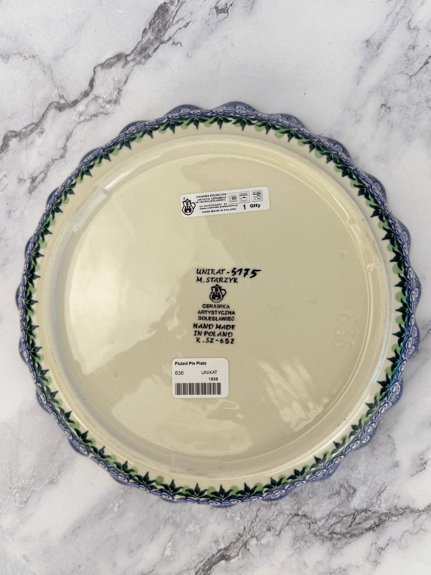 SALE Ruffled Unikat Pie Plate / Round Baker - Shape 636 Pattern U5175