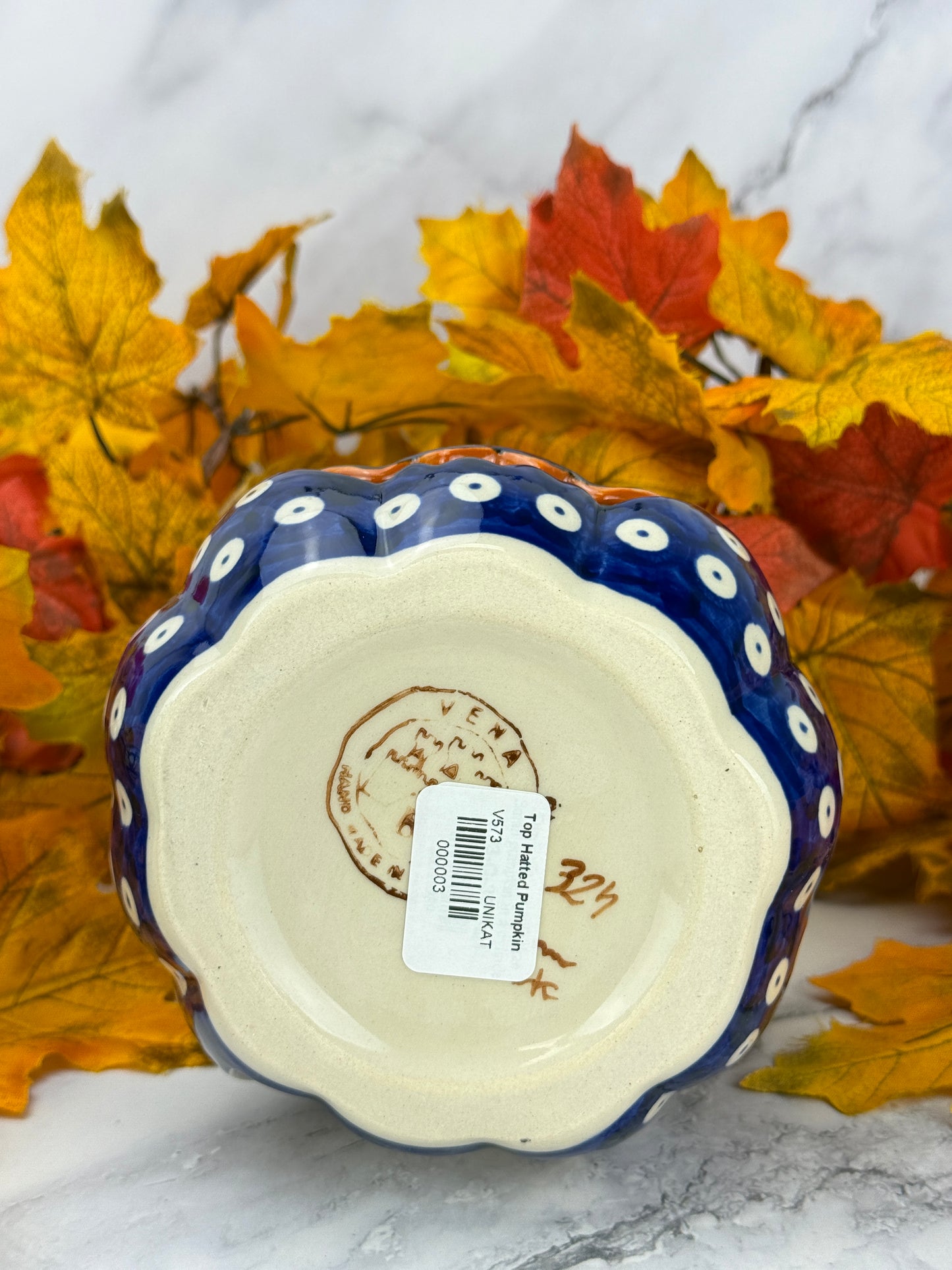 SALE Vena Pumpkin With Hat - Orange