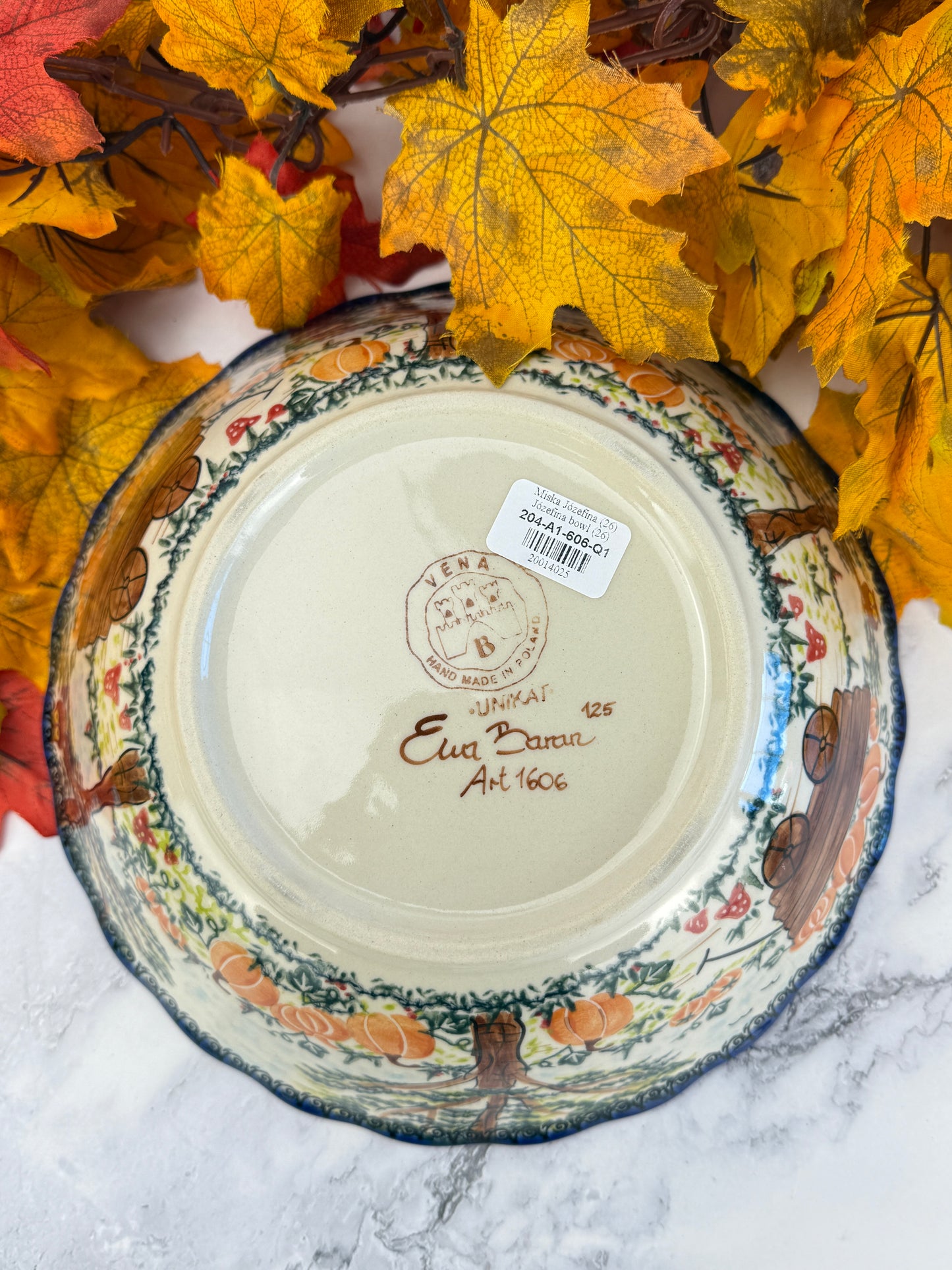 Vena Unikat Large Ruffled Bowl - Shape V204 - Pumpkin A1-606