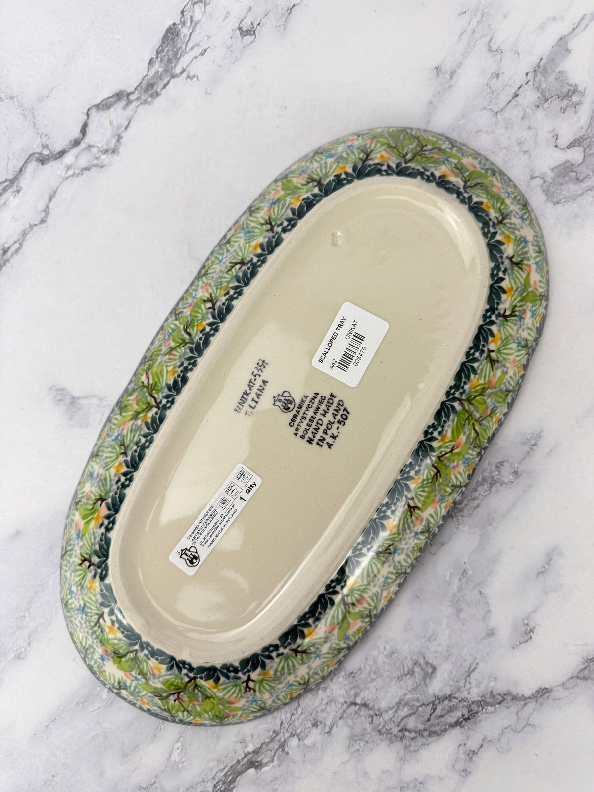 Scalloped Unikat Tray - Shape A42 - Pattern U5357