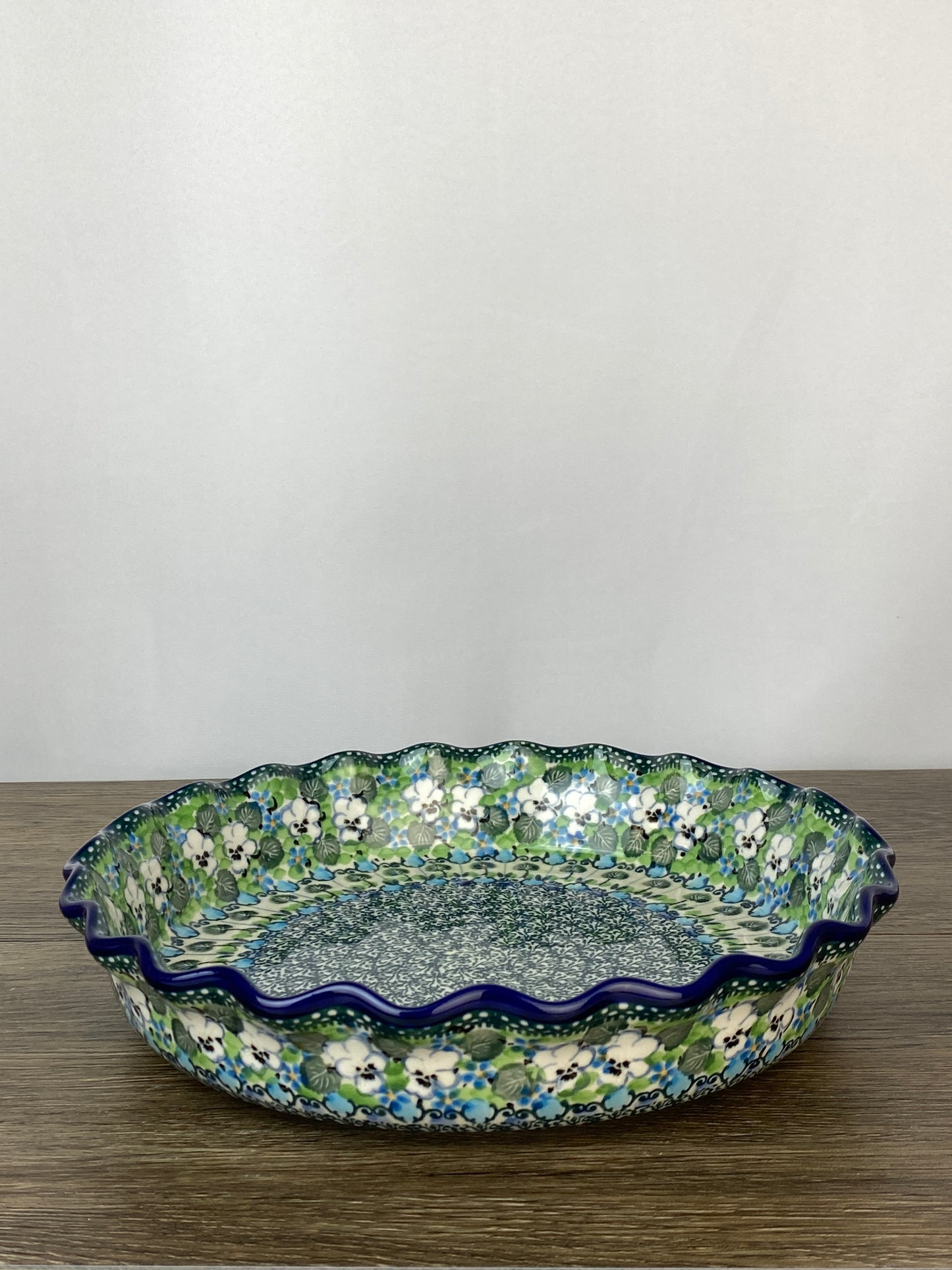 Ruffled Unikat Pie Plate / Round Baker - Shape 636 Pattern U4795