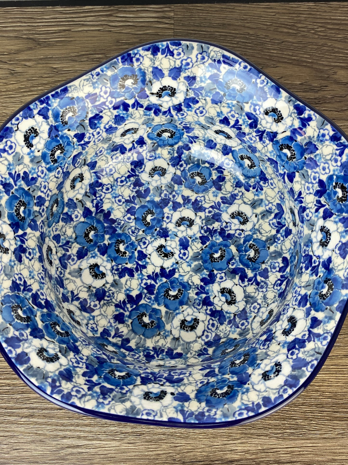 Footed Unikat Bowl - Shape A17 - Pattern U4824