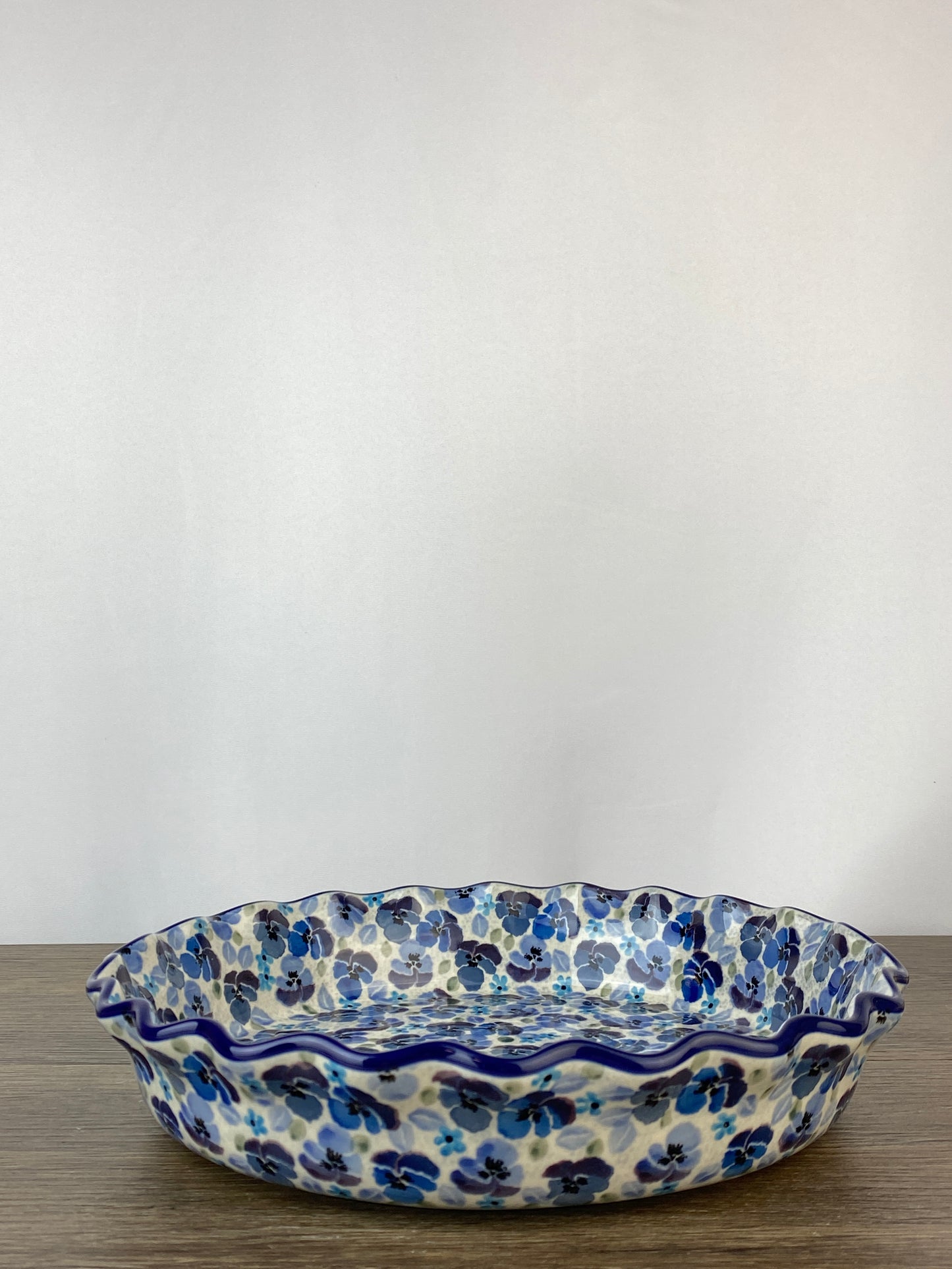 Ruffled Unikat Pie Plate / Round Baker - Shape 636 Pattern U4777