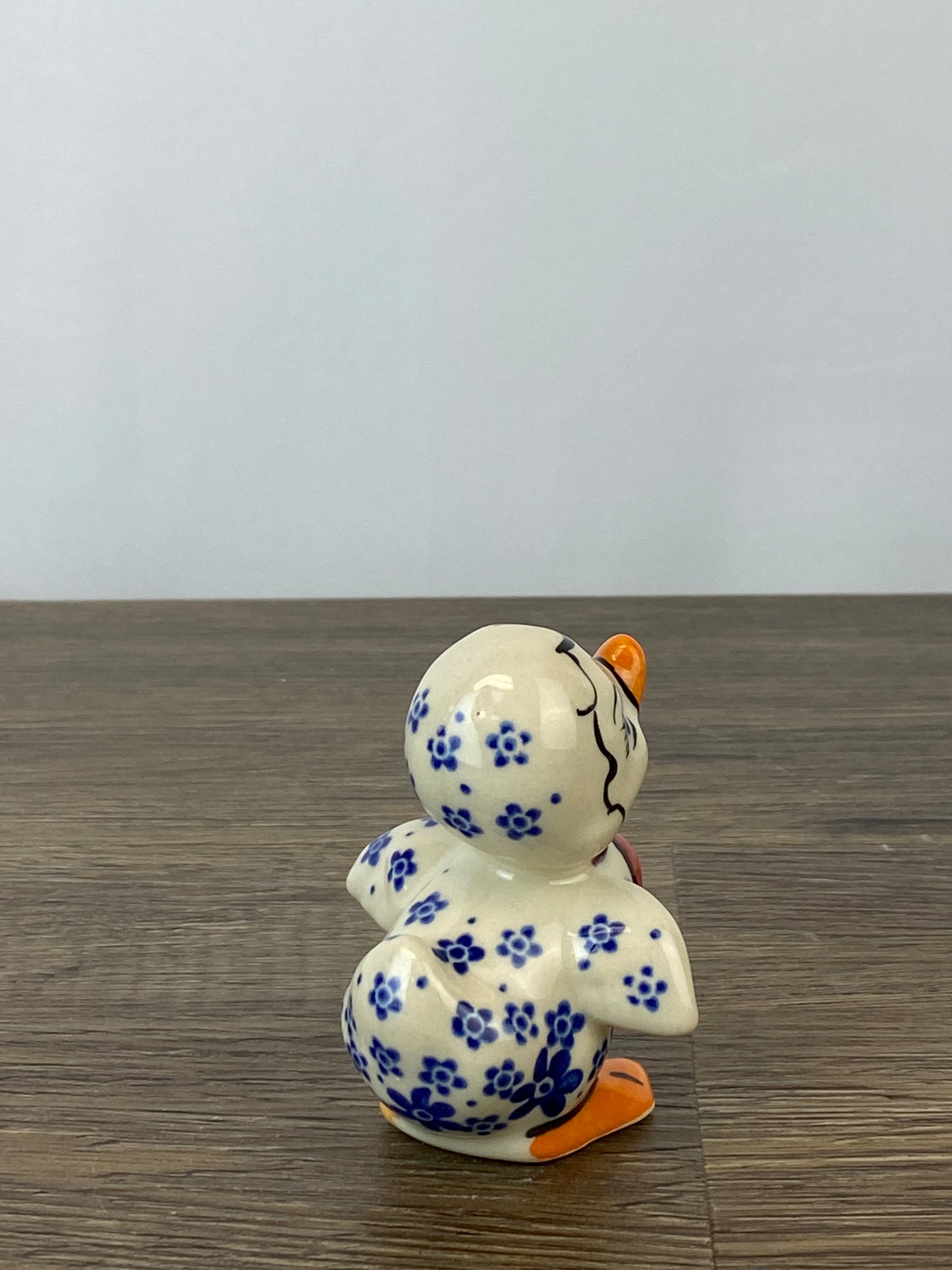 Vena Duckling with Open Wings - Shape V801 - Pattern CU274