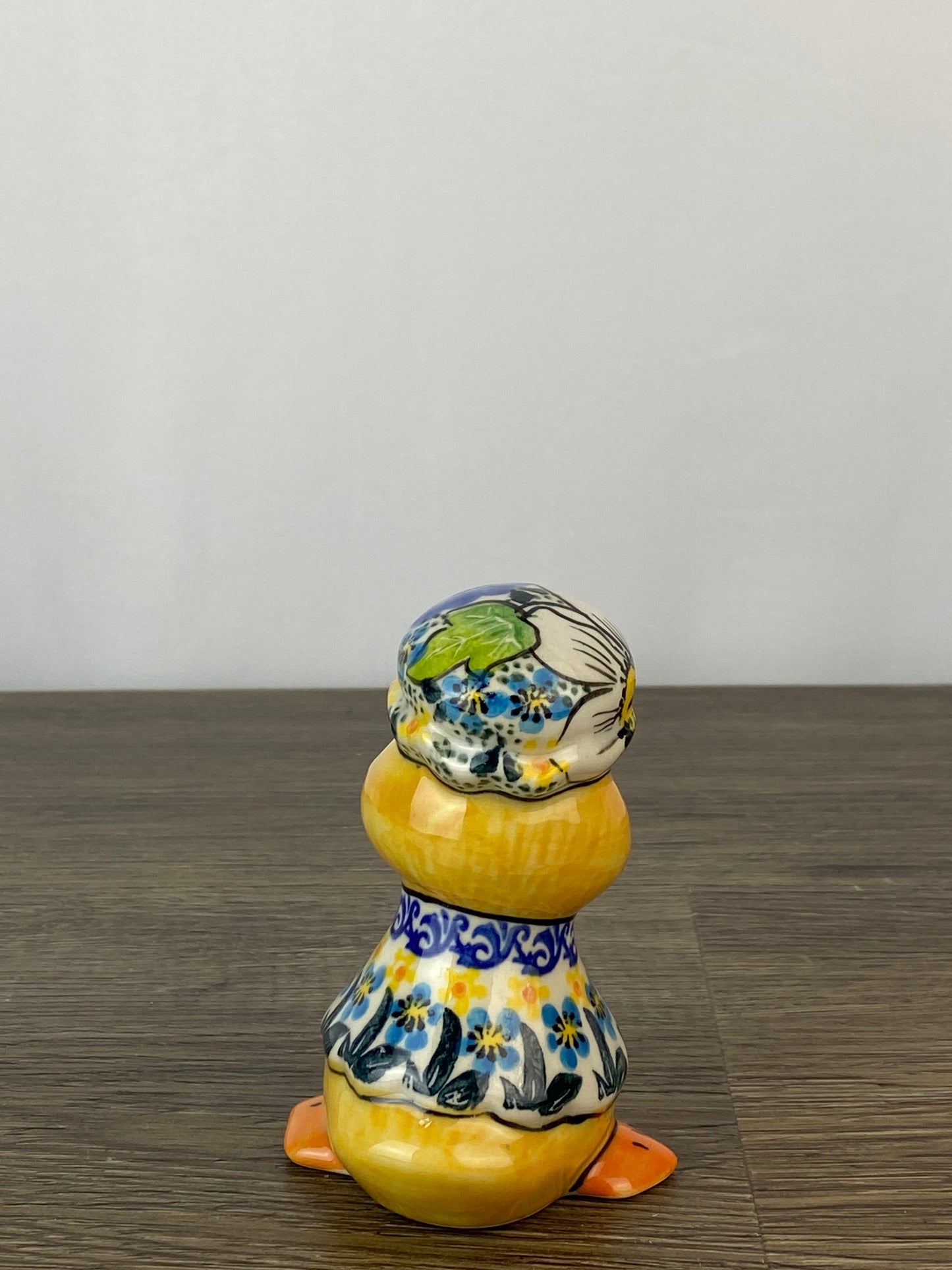 Vena Standing Duck - Shape V805 - Pattern A554 Blue Flower