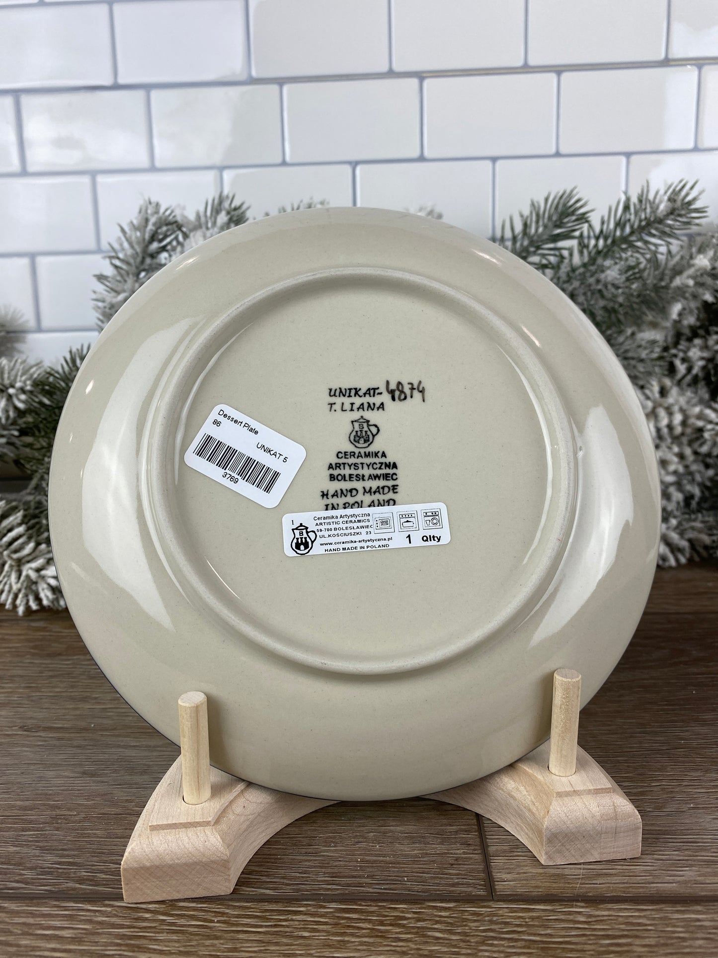 8" Unikat Dessert Plate - Shape 86 - Pattern U4874
