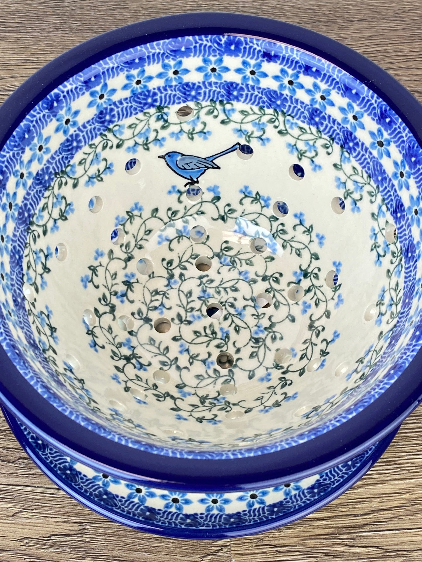 Berry Bowl - Shape 470 - Pattern 1932