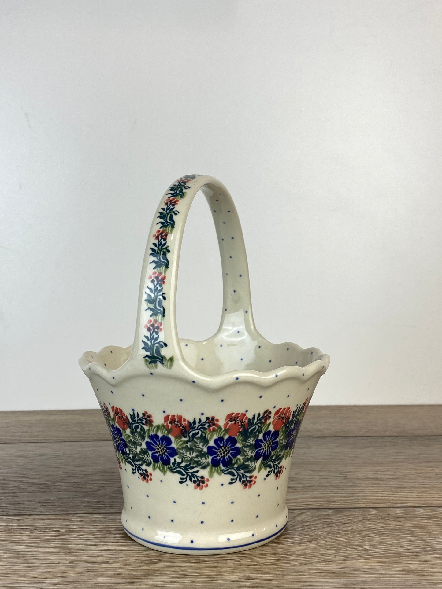 Basket with Handle - Shape A31 - Pattern 1535