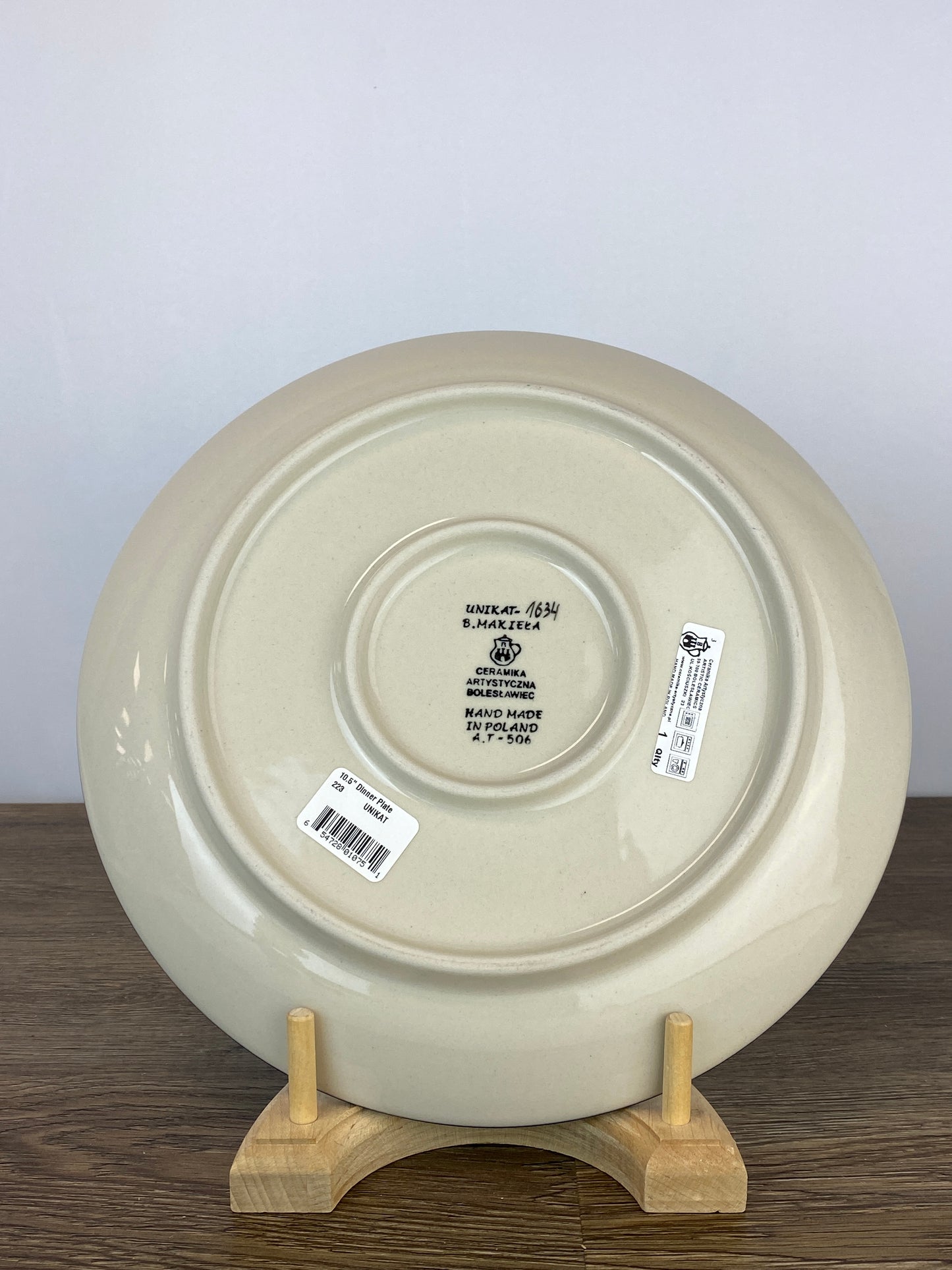 10.5" Unikat Dinner Plate - Shape 223 - Pattern U1634