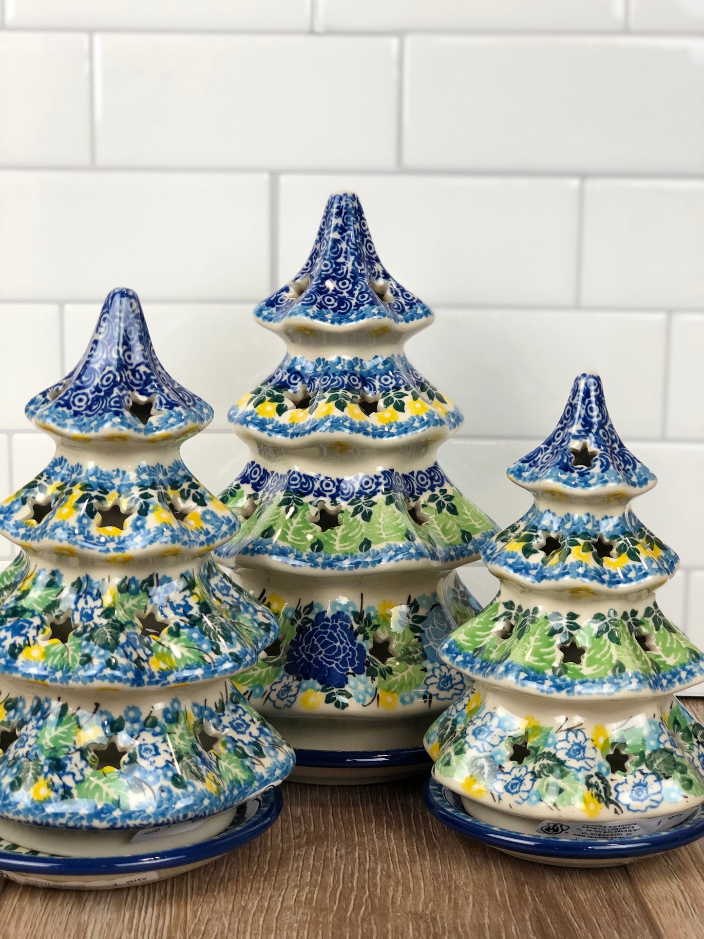 8" Unikat Christmas Tree - Shape 602 - Pattern U3677