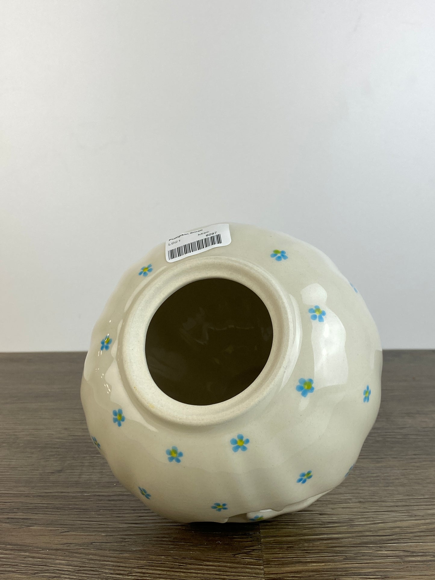 Medium Unikat Pumpkin - White Floral