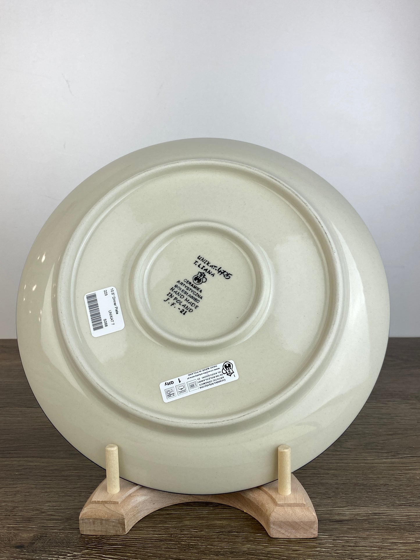 10.5" Unikat Dinner Plate - Shape 223 - Pattern U4725
