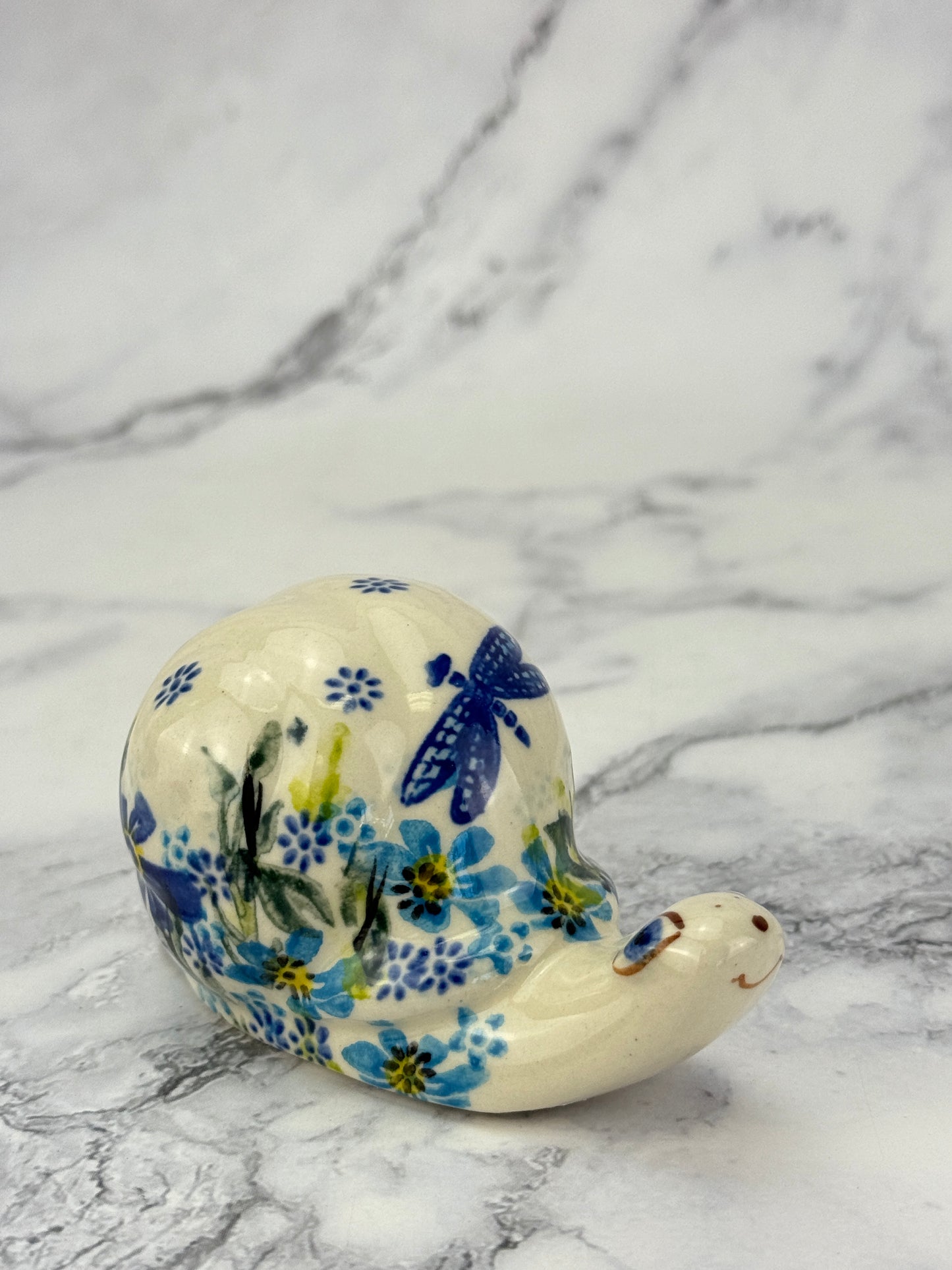 Snail Figurine - Shape V415 - Pattern Dragonfly Drift