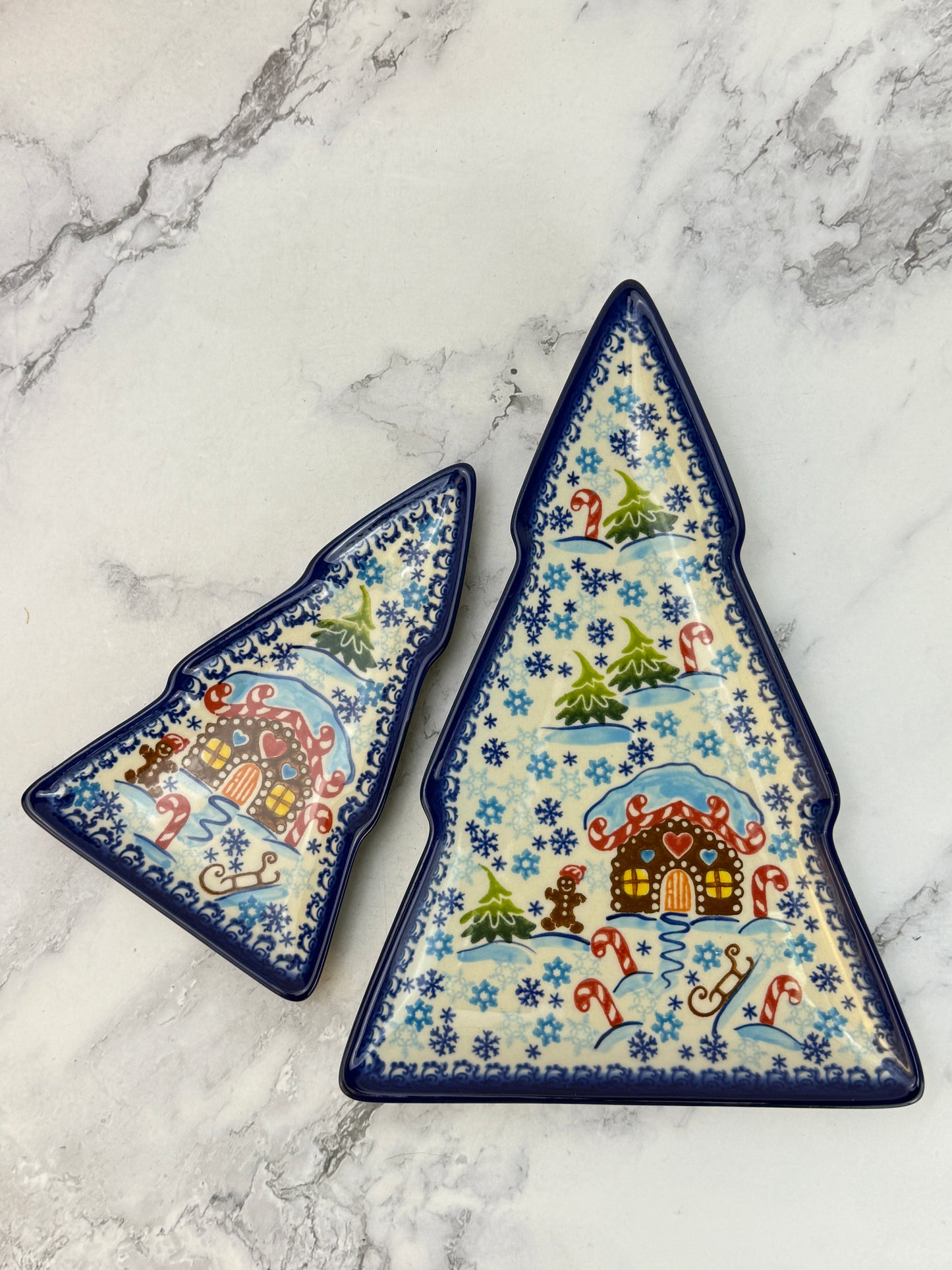 Vena Large Christmas Tree Plate - Shape V672 - Gingerbread