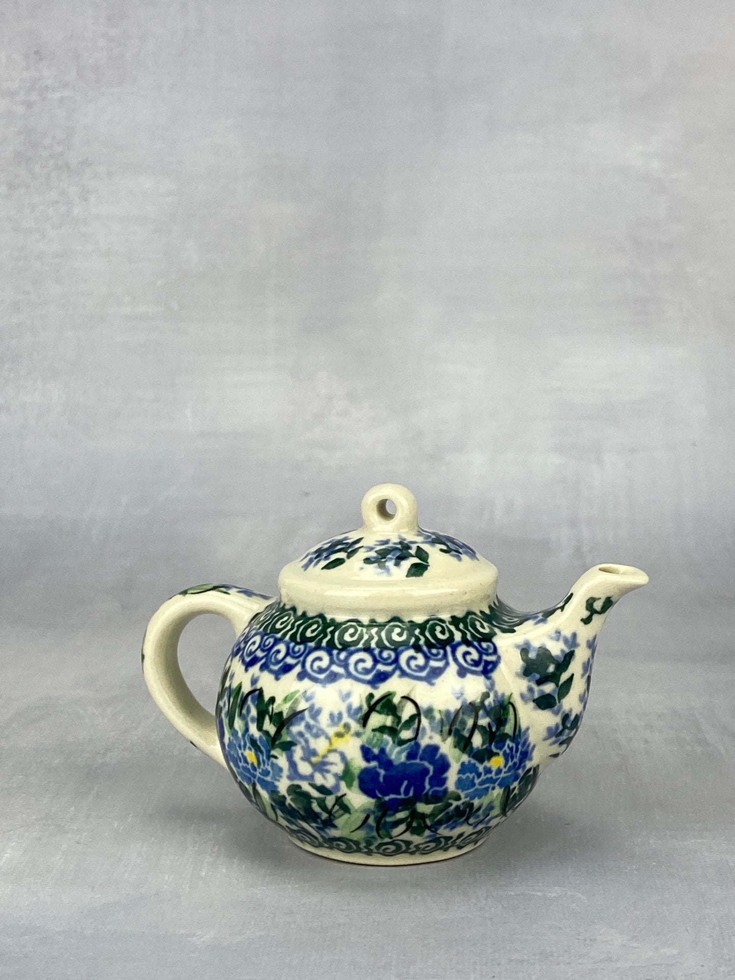 Unikat Teapot Ornament - Shape F88 - Pattern U5138