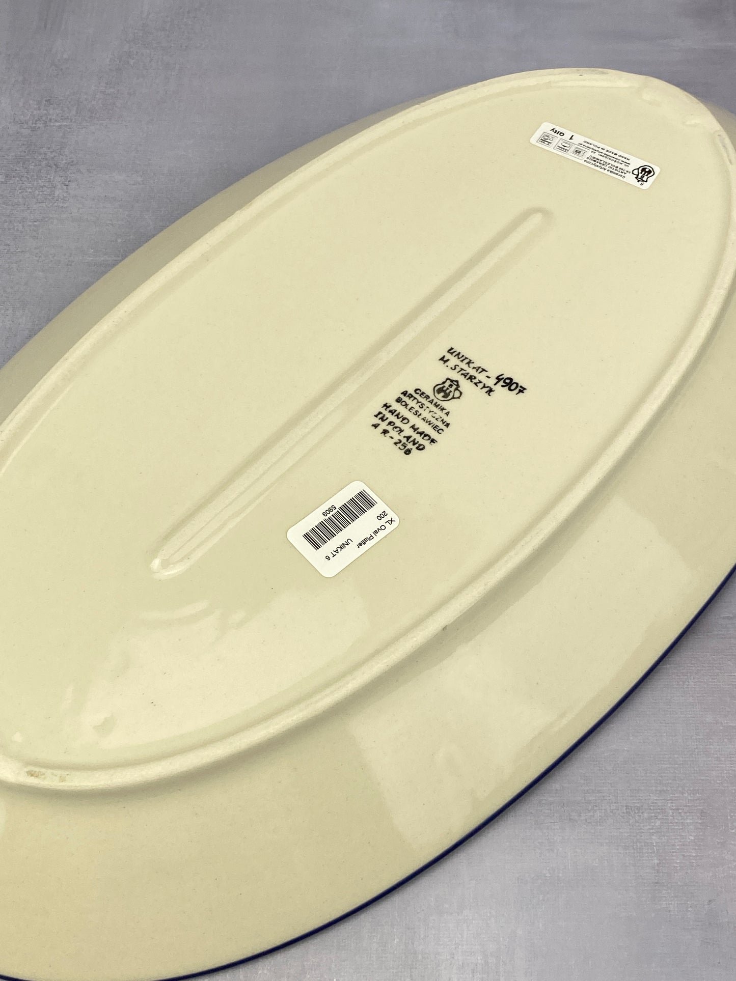 Largest Unikat Oval Platter - Shape 200 - Pattern U4907