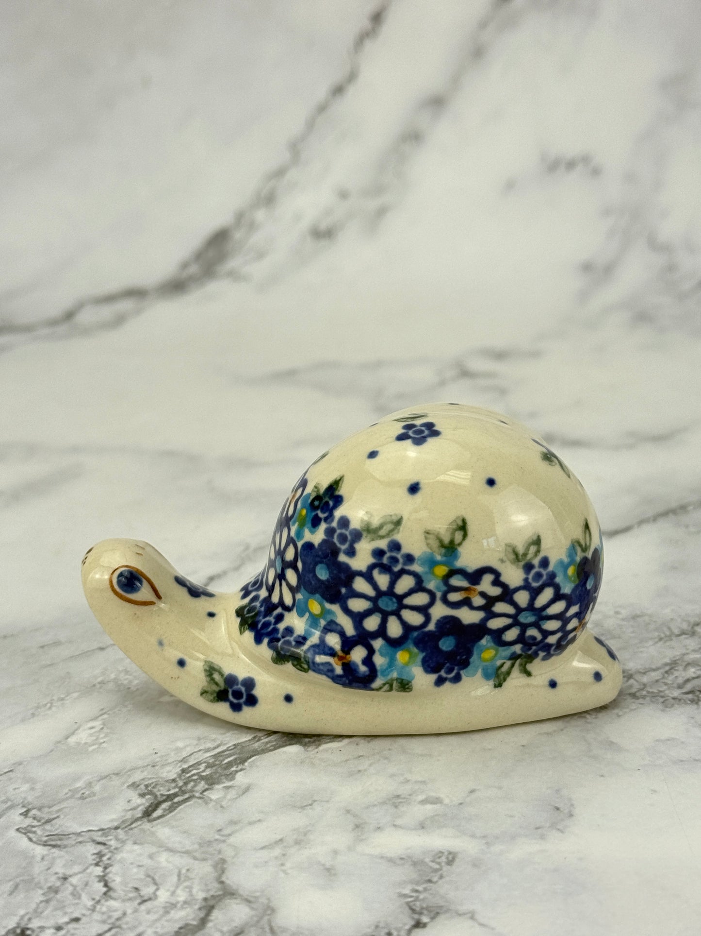 Snail Figurine - Shape V415 - Pattern Blue Medow