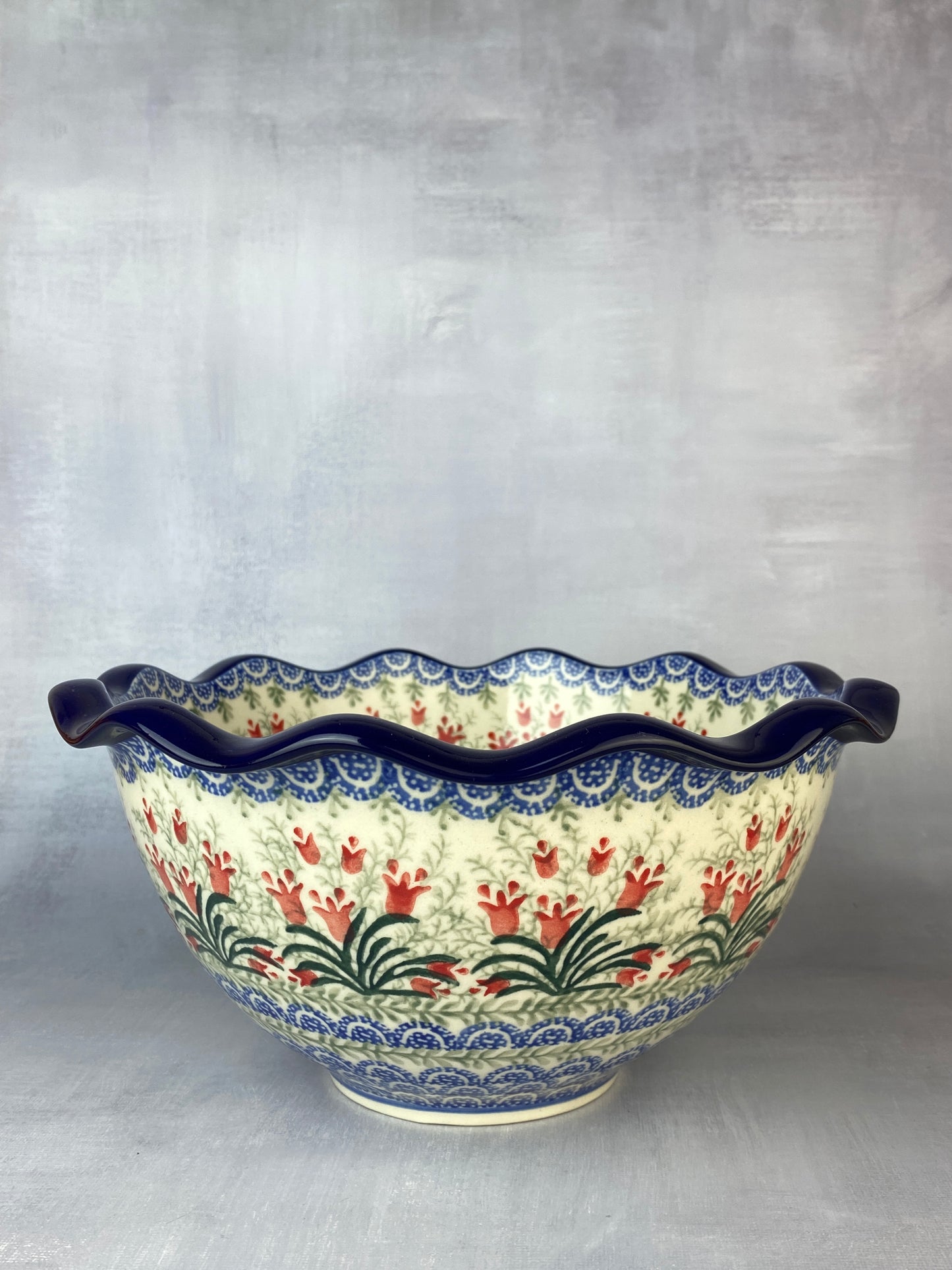 Ruffled Serving Bowl - Shape 634 - Pattern 1437