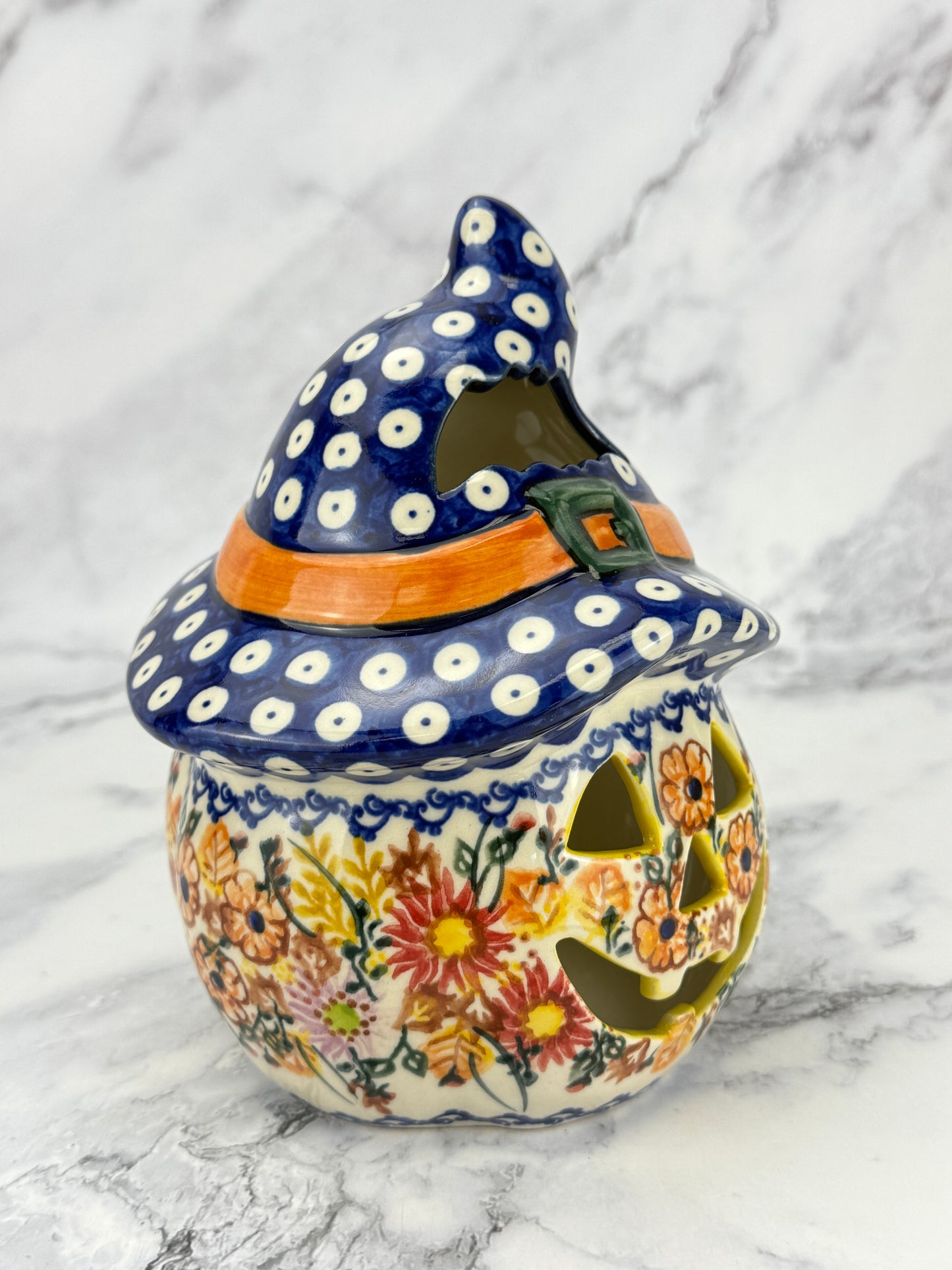 SALE Small Unikat Pumpkin With Hat - Pattern U470