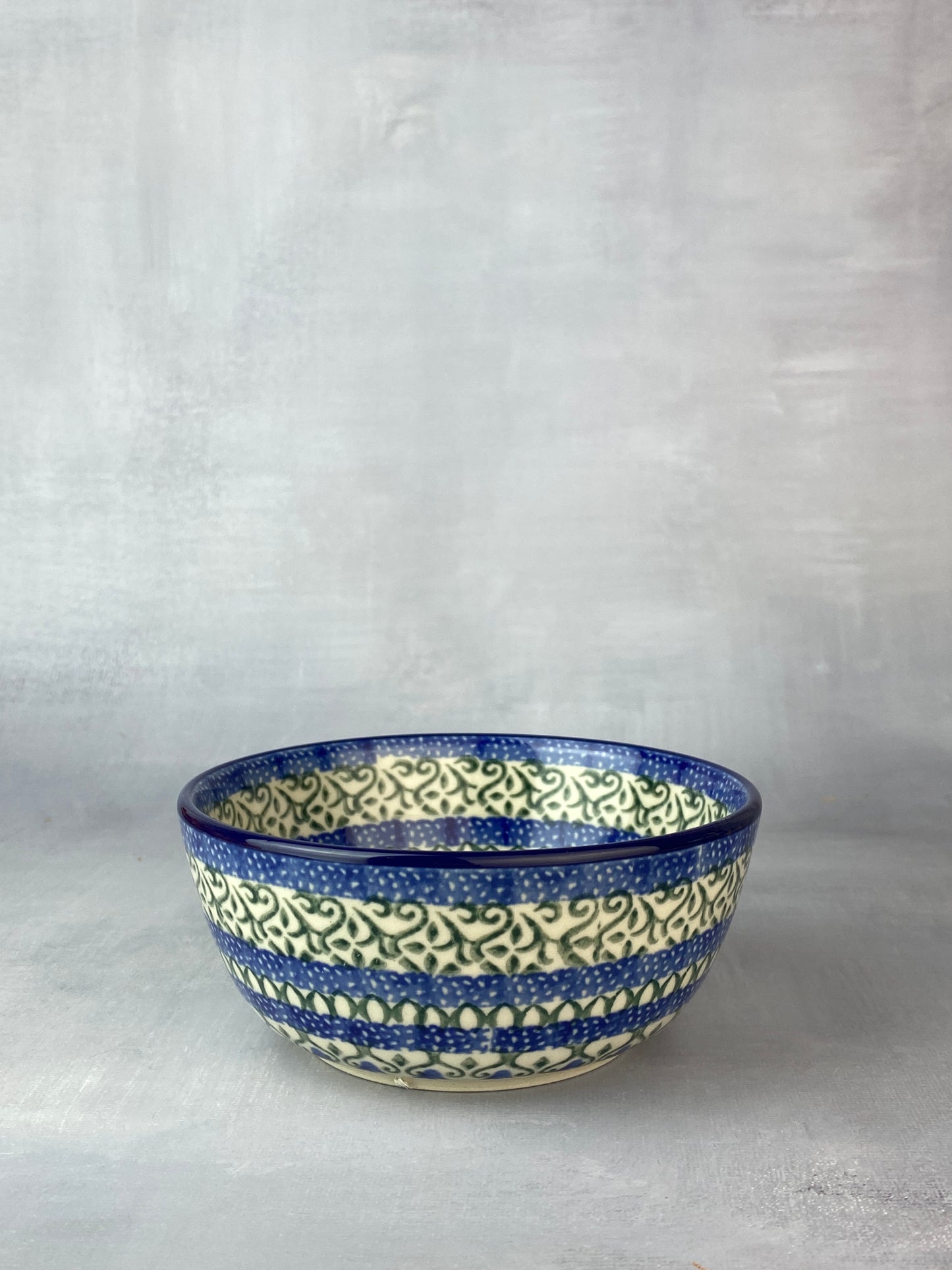 Small Cereal / Dessert Bowl - Shape 17 - Pattern 585