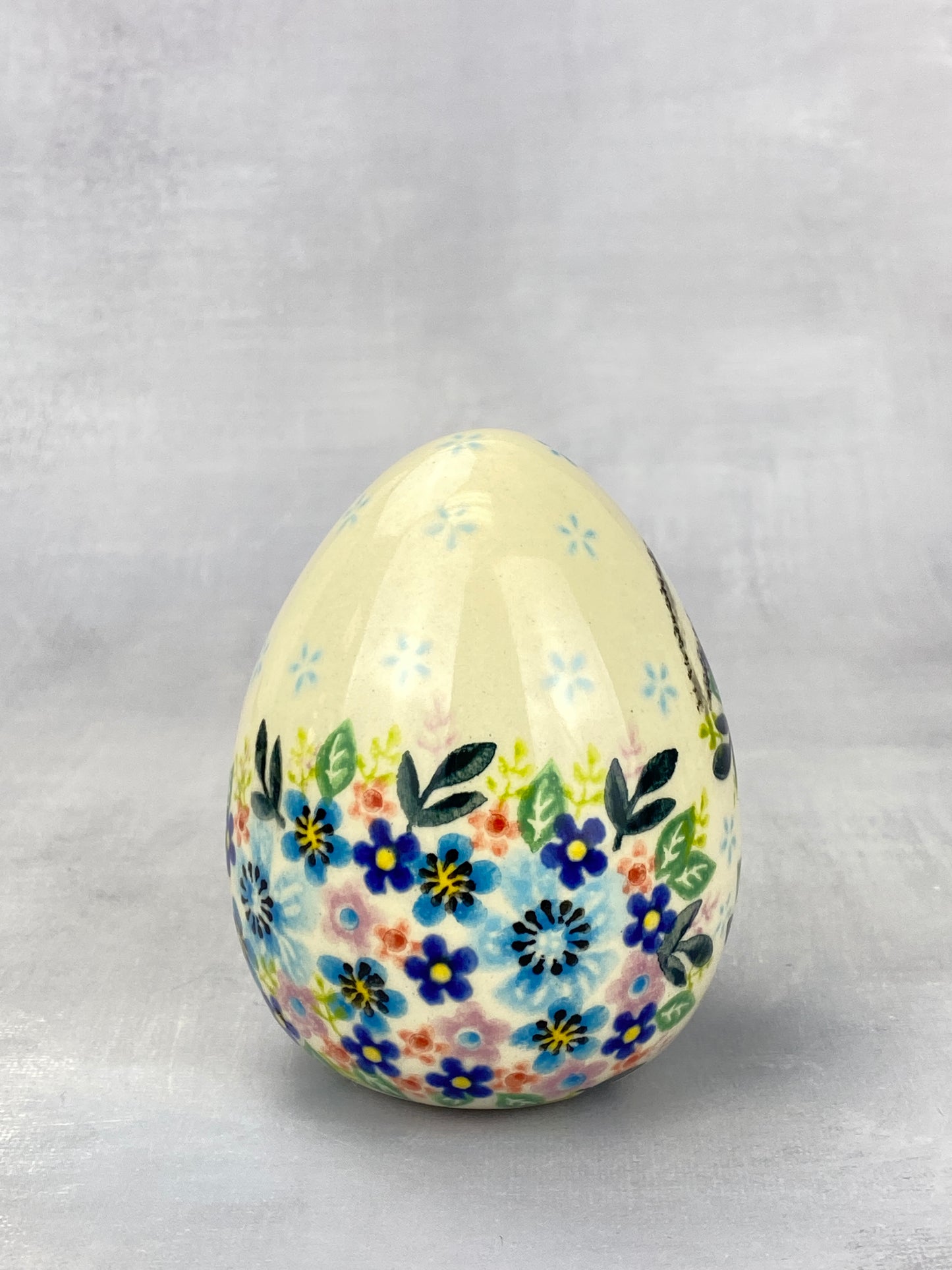 XL Vena Egg - Shape V235 - Blue Bunny & Flowers