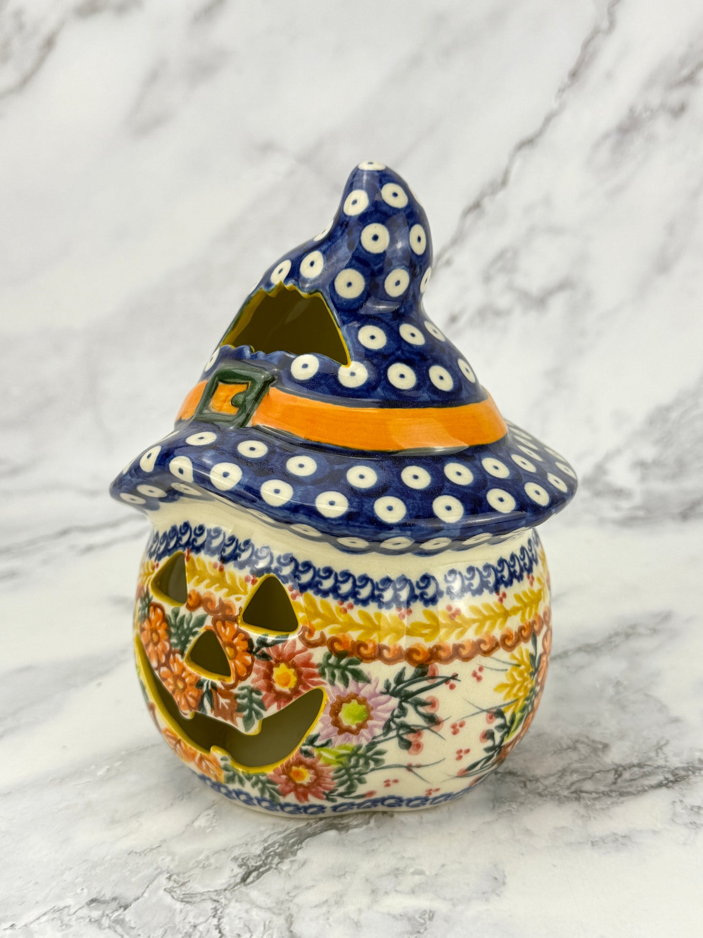 SALE Small Unikat Pumpkin With Hat - Pattern U477