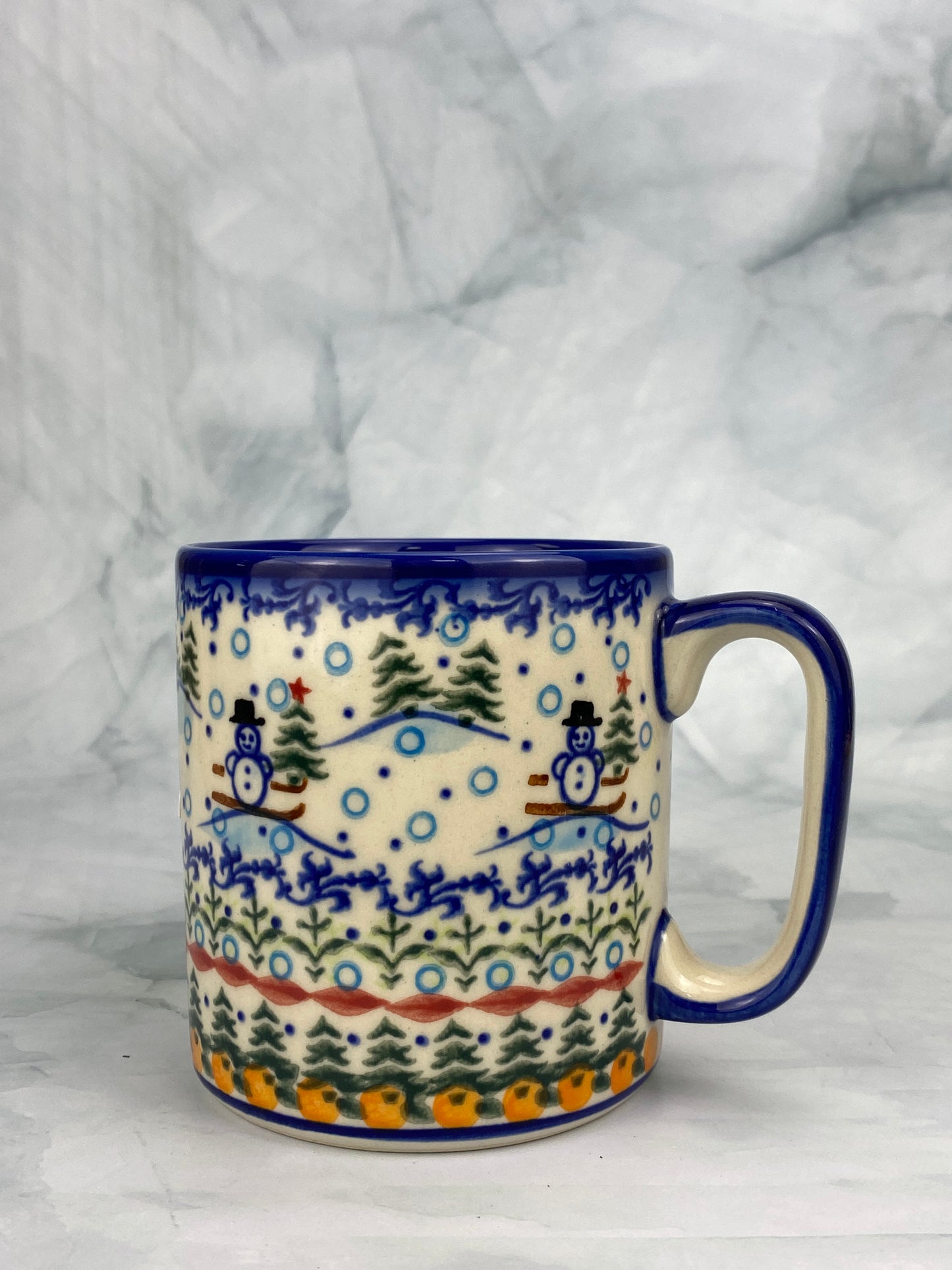 Vena Unikat 12oz Holiday Mug - Shape V055 - Skiing Snowmen