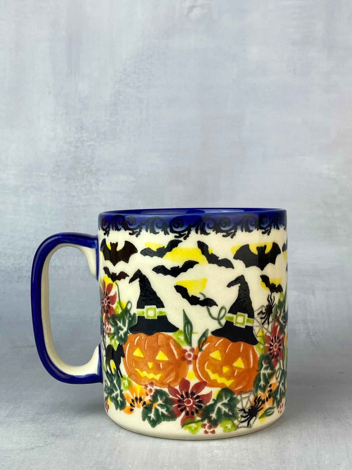 Vena Unikat 12oz Mug - Shape V055 - Jack-O-Lanterns and Bats