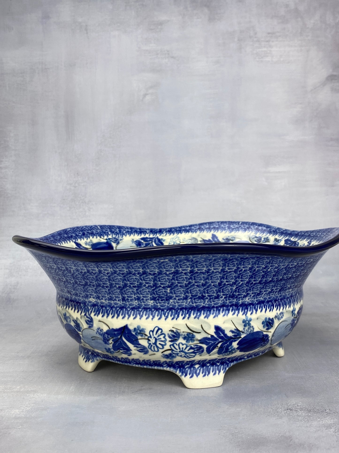 Footed Unikat Bowl - Shape A17 - Pattern U5177