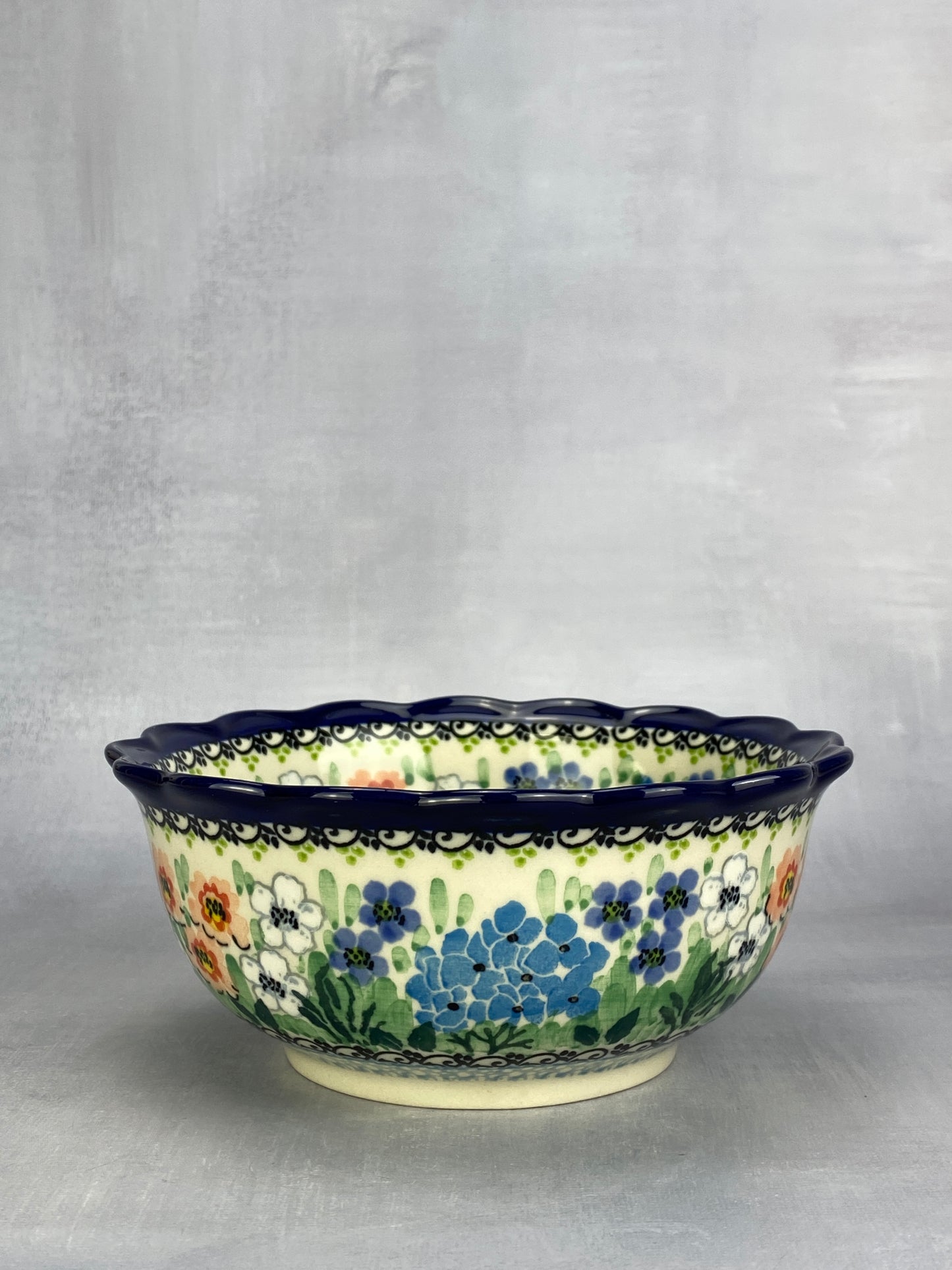 Unikat Ruffled Bowl - Shape 526 - Pattern U5113