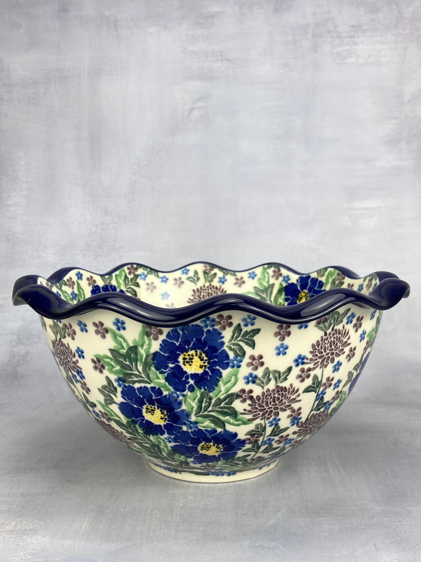 Ruffled Unikat Serving Bowl - Shape 634 - Pattern U5135