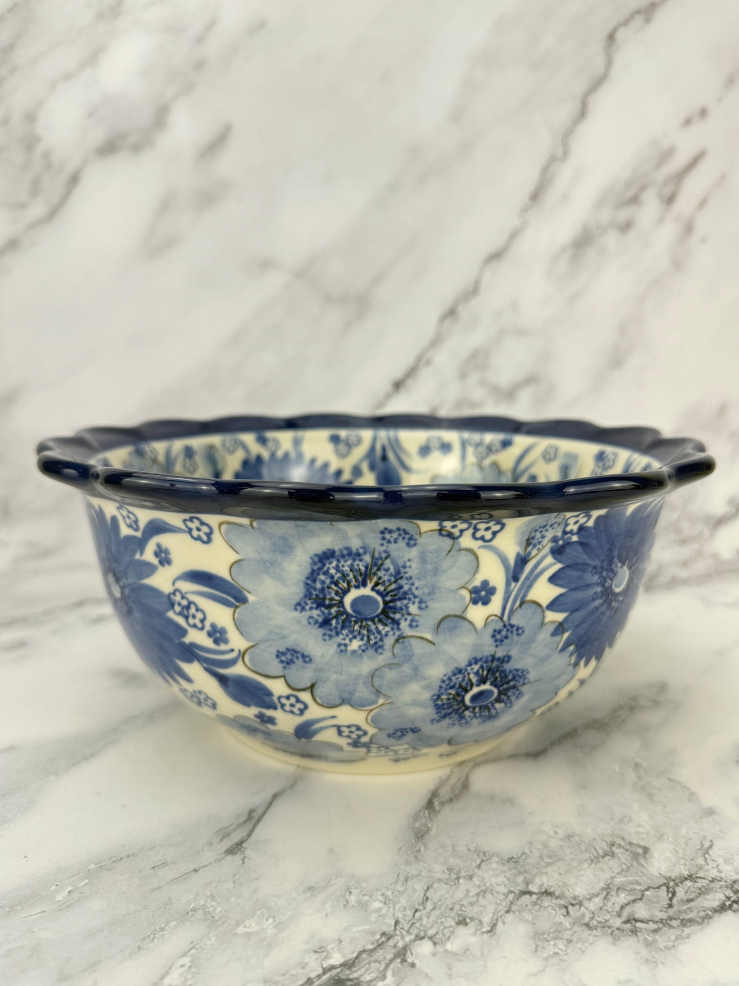 Large Unikat Ruffled Bowl - Shape 628 - Pattern U5176