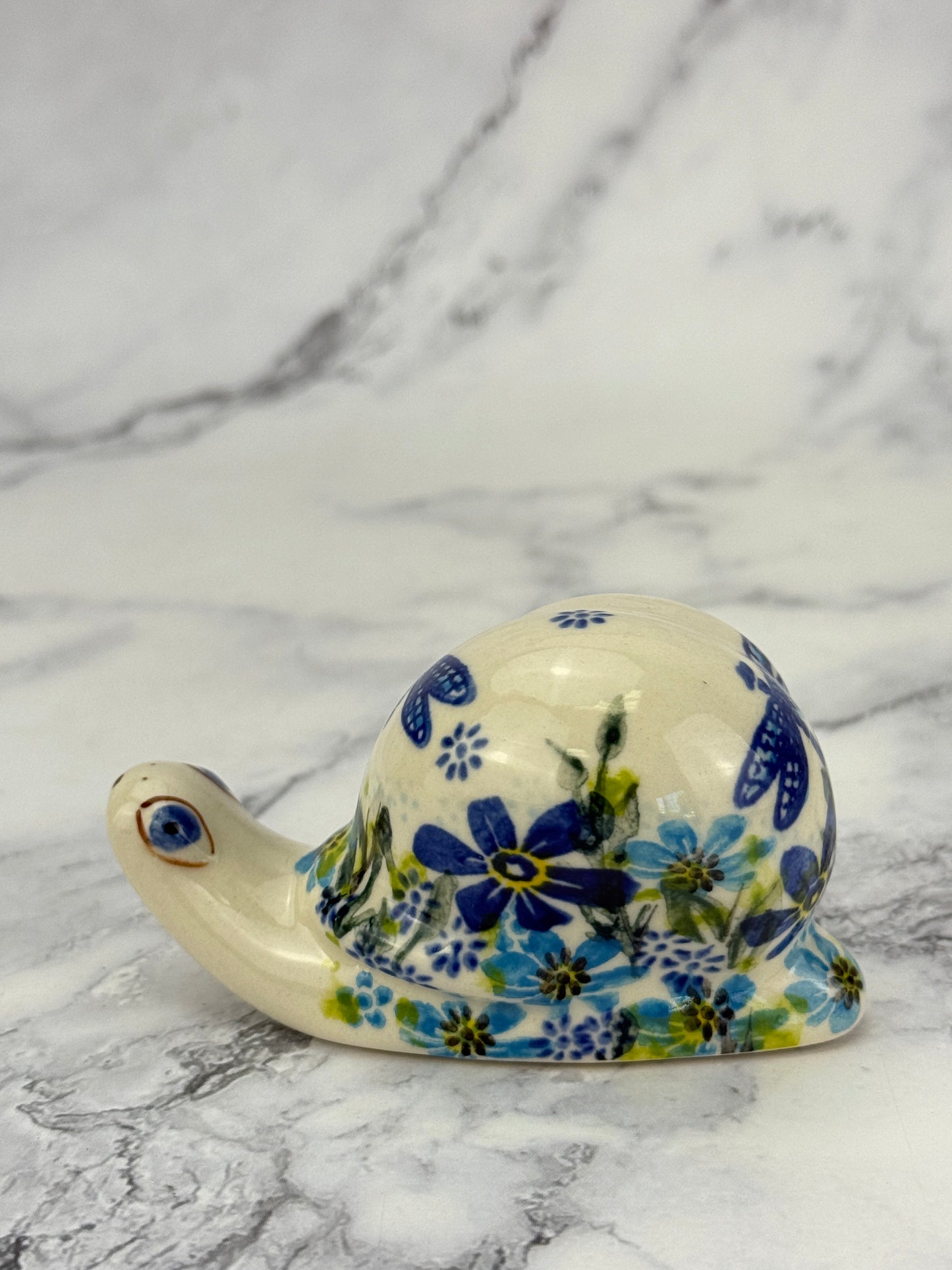 Snail Figurine - Shape V415 - Pattern Dragonfly Drift