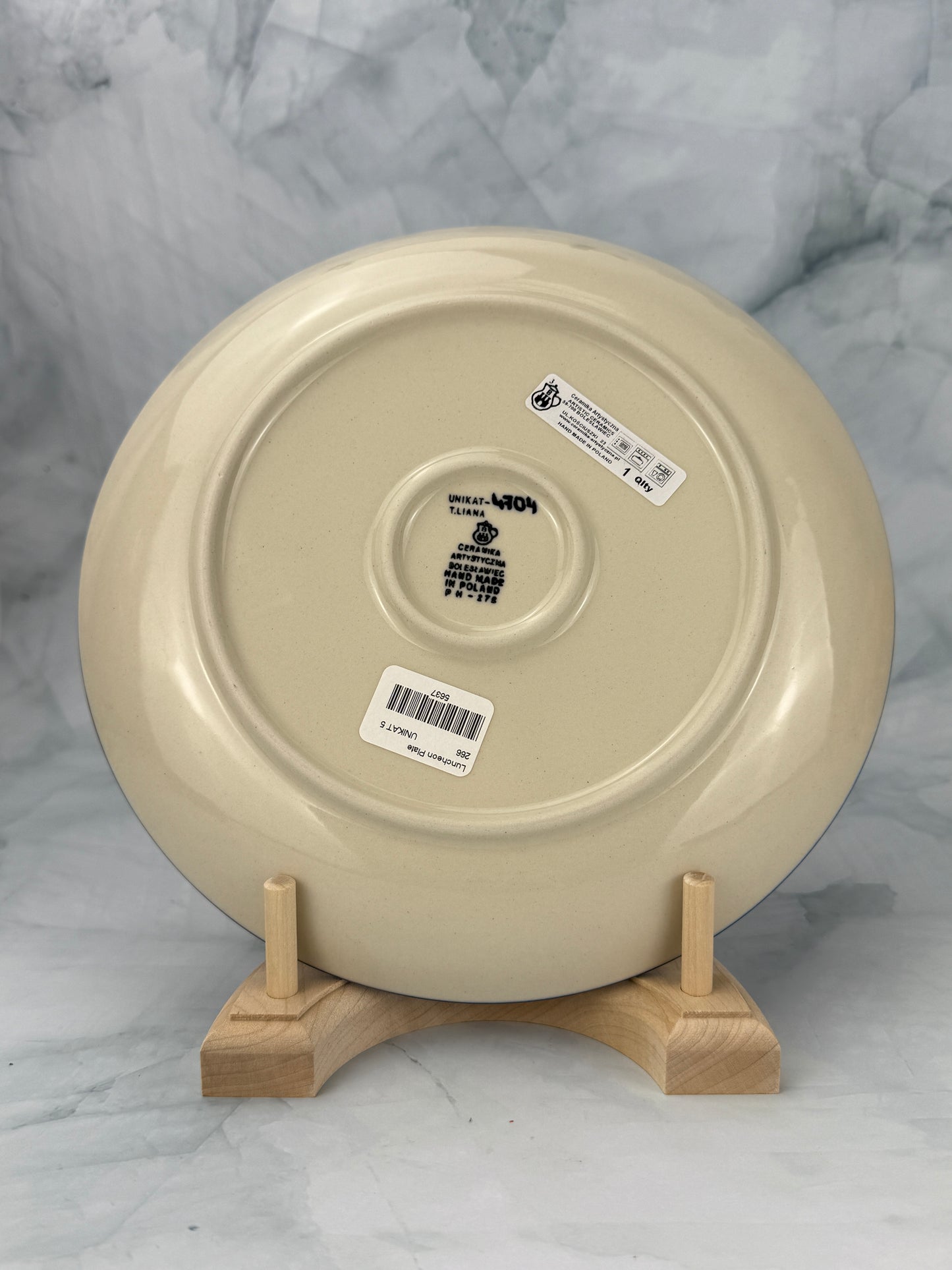 SALE 9" Unikat Dinner Plate - Shape 266 - Pattern U4704