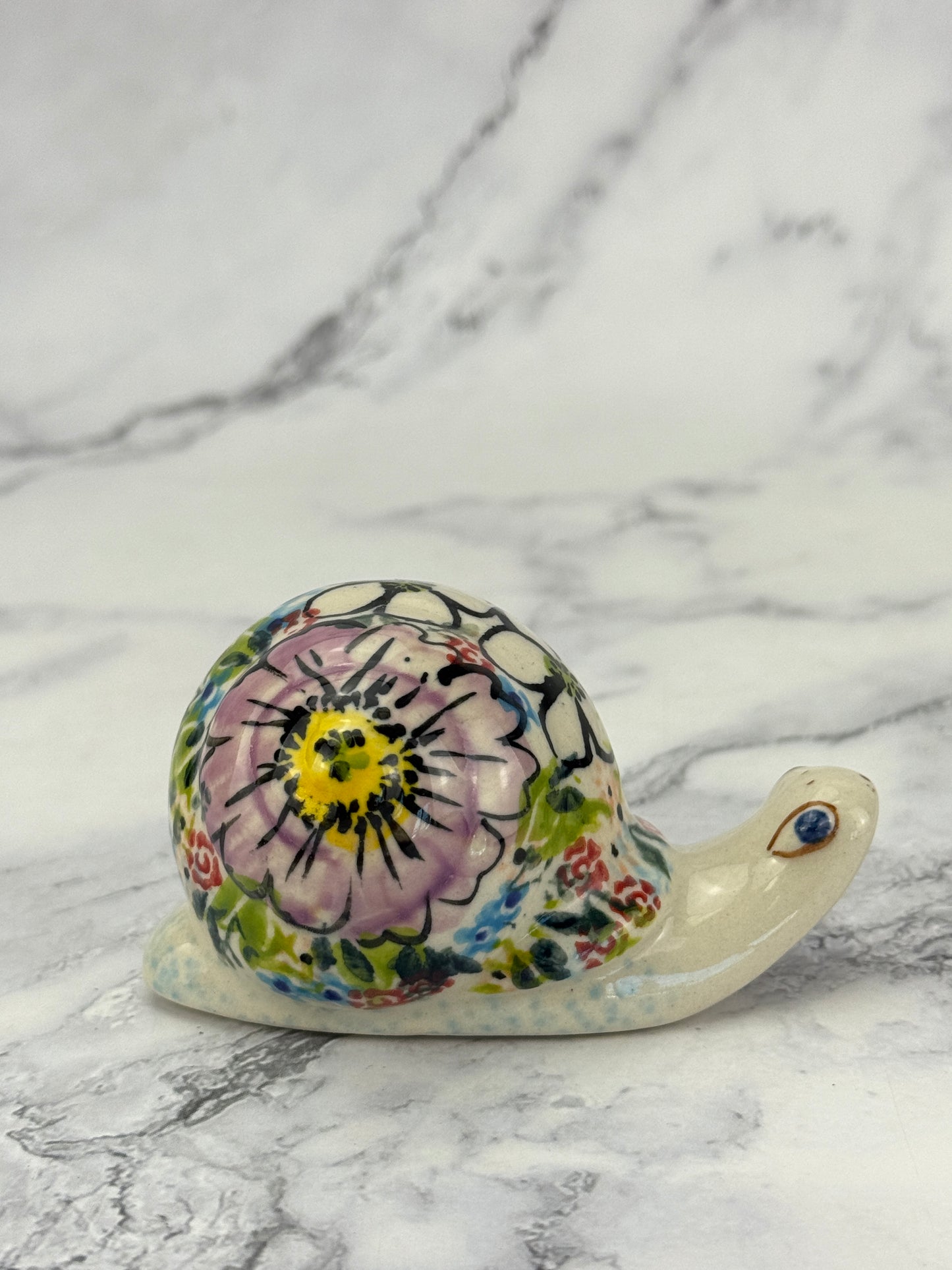 Snail Figurine - Shape V415 - Pattern Lavender Lace