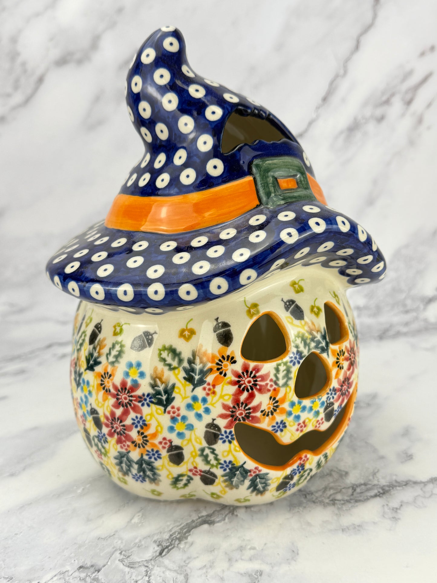 SALE Medium Unikat Pumpkin with Hat - Pattern U633