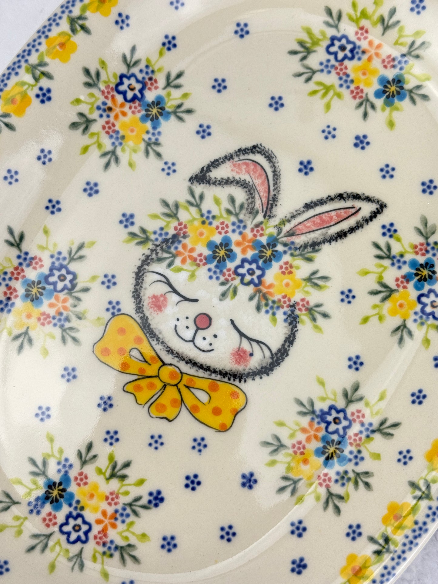 Vena Unikat Tray - Shape V115 - Yellow Bunny