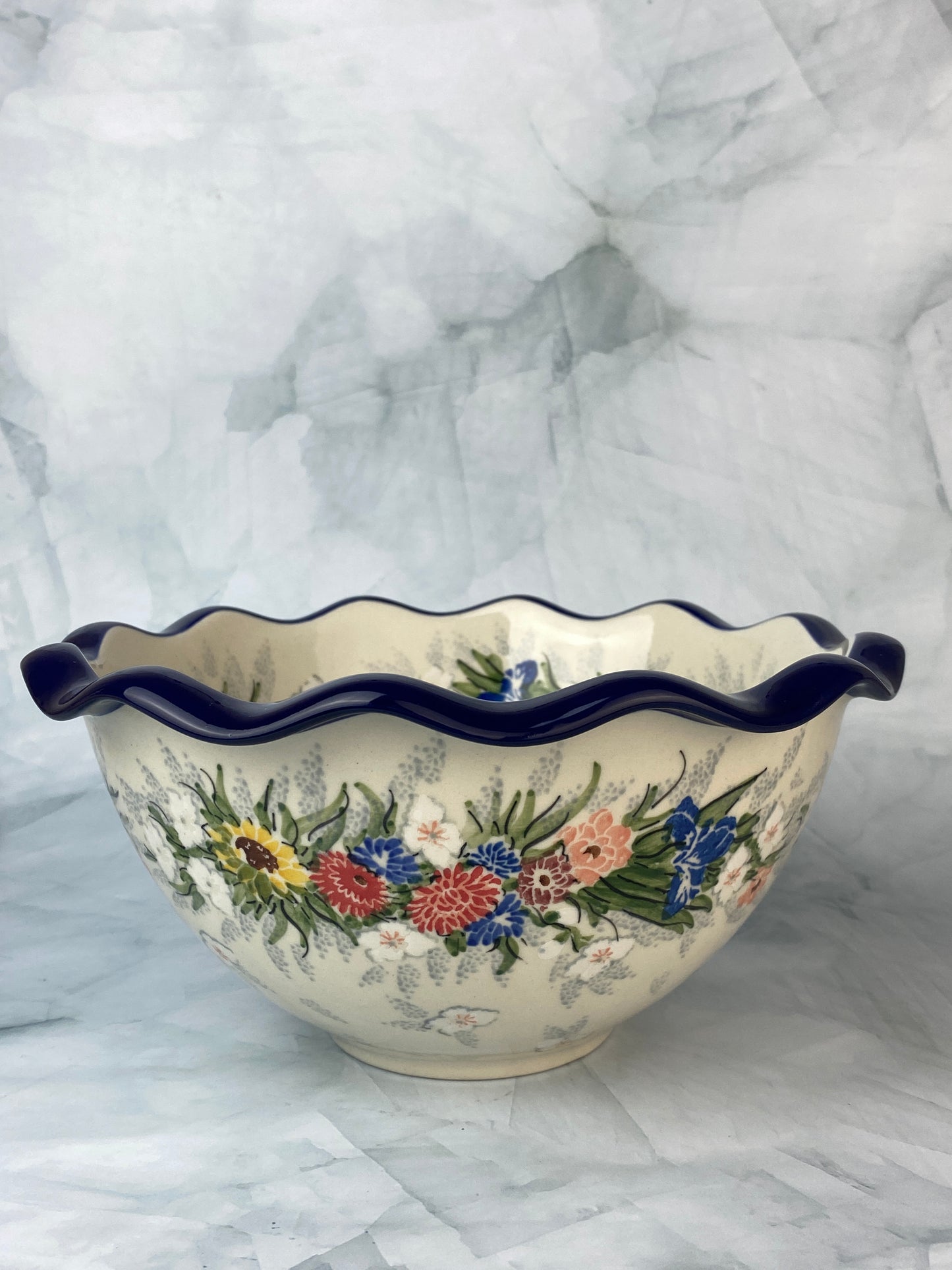 Ruffled Unikat Serving Bowl - Shape 634 - Pattern U5163