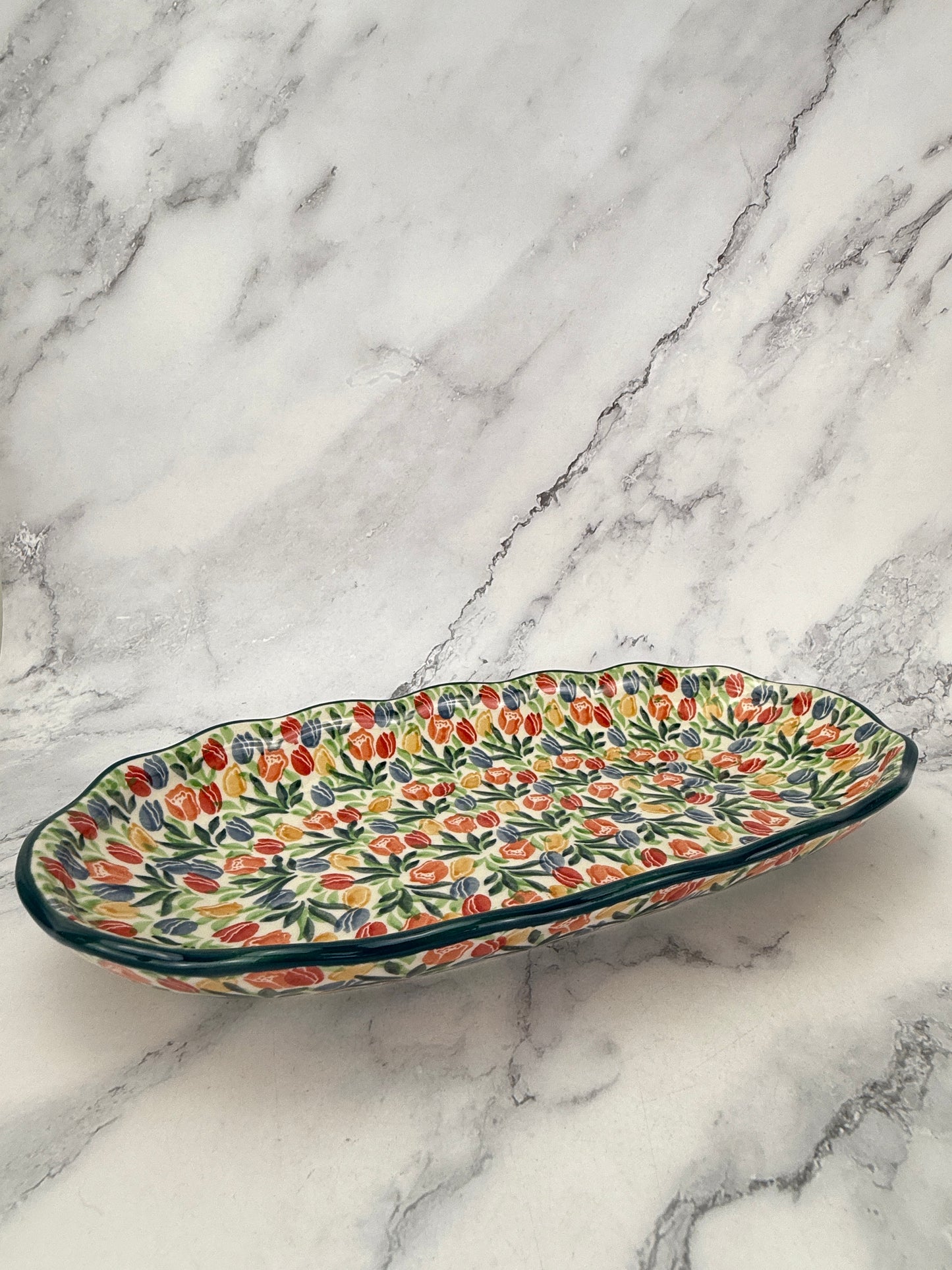 Scalloped Unikat Tray - Shape A42 - Pattern U4226