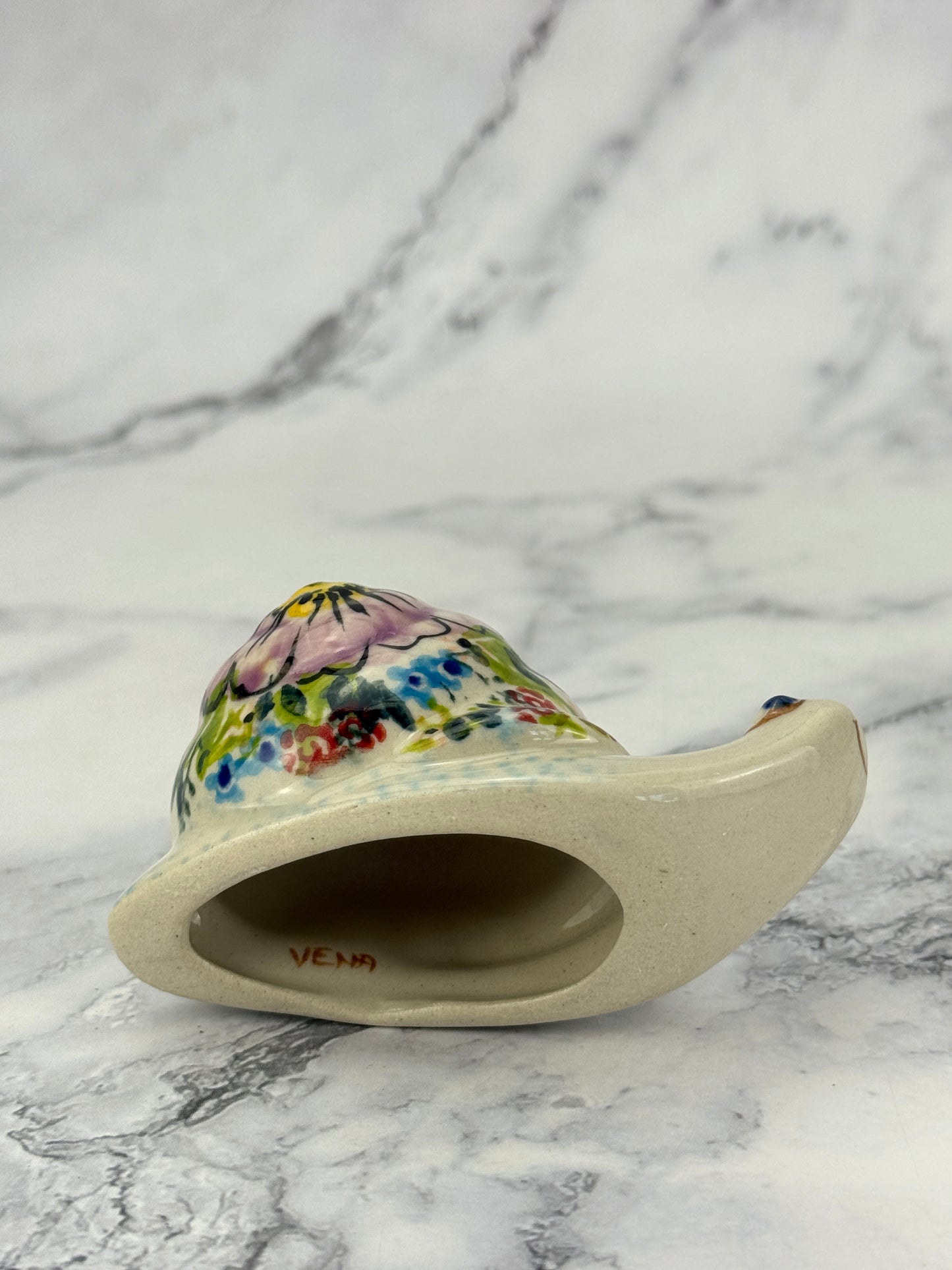 Snail Figurine - Shape V415 - Pattern Lavender Lace